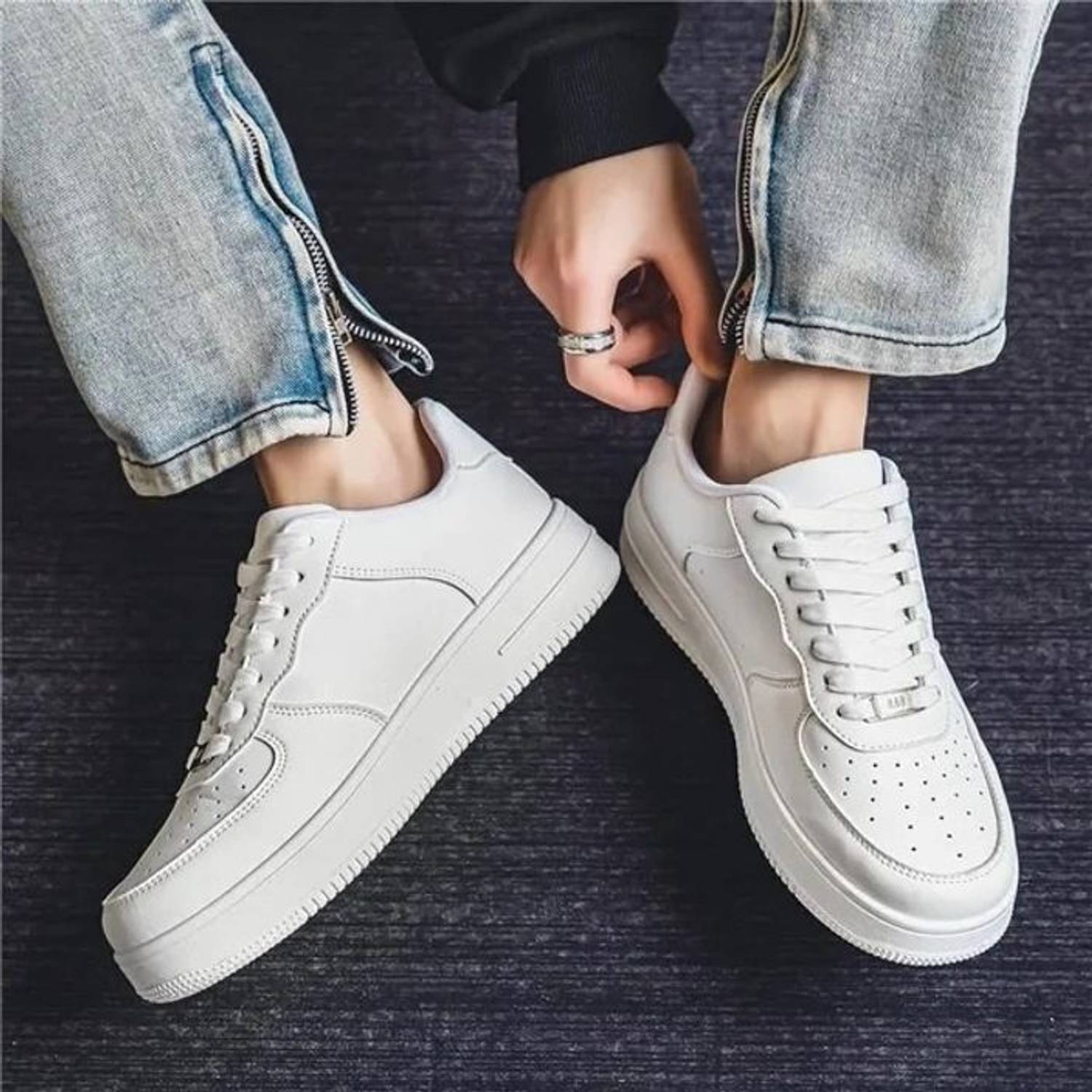 MODESTINE White Sports Shoes for Men - Image 2