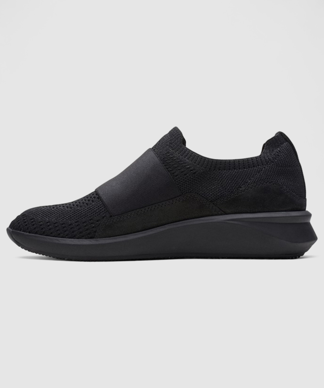 Image of CLARKS Un Rio Knit BLACK COMB Outdoors For Women (Black, 4)