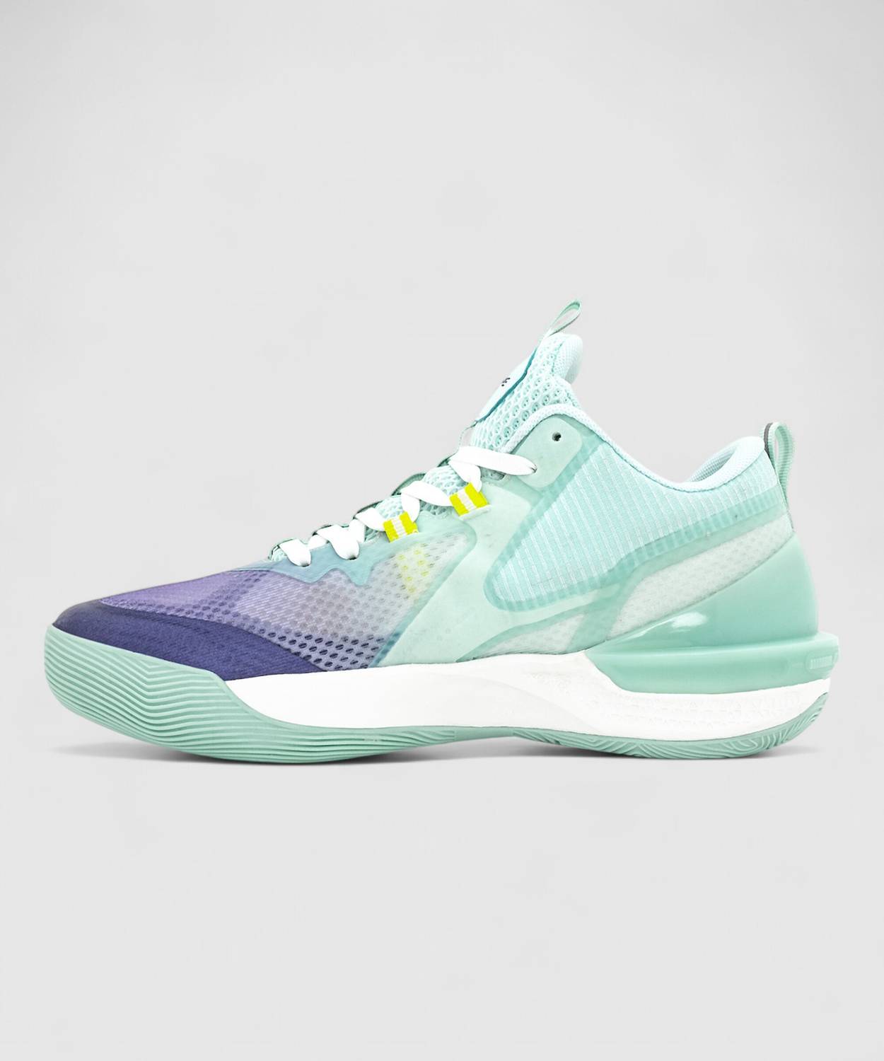 RED TAPE Basketball Shoes for Men Red - Image 4