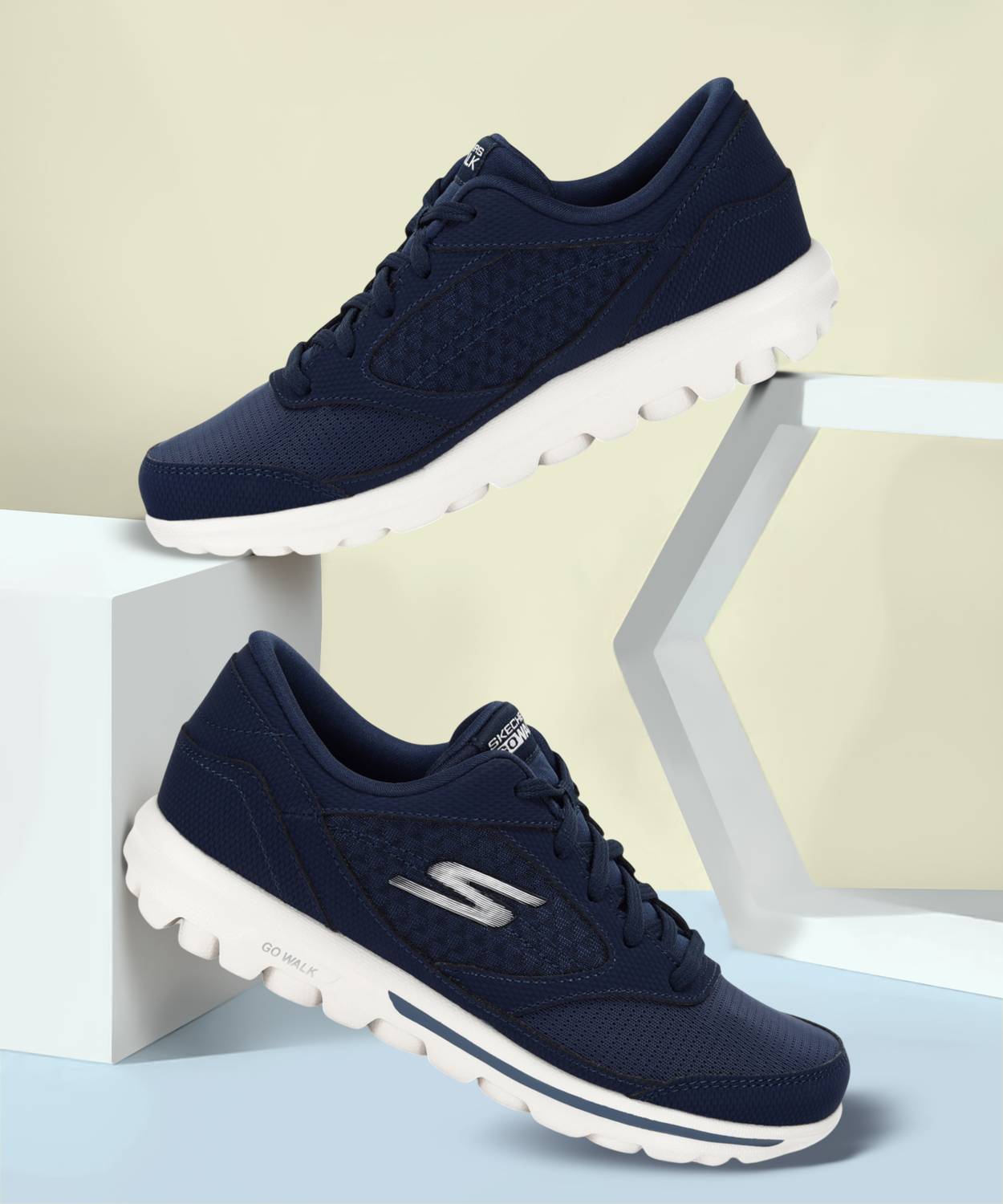 Skechers GO WALK CLASSIC - HIGH WINDS Sneakers For Women (Navy ,