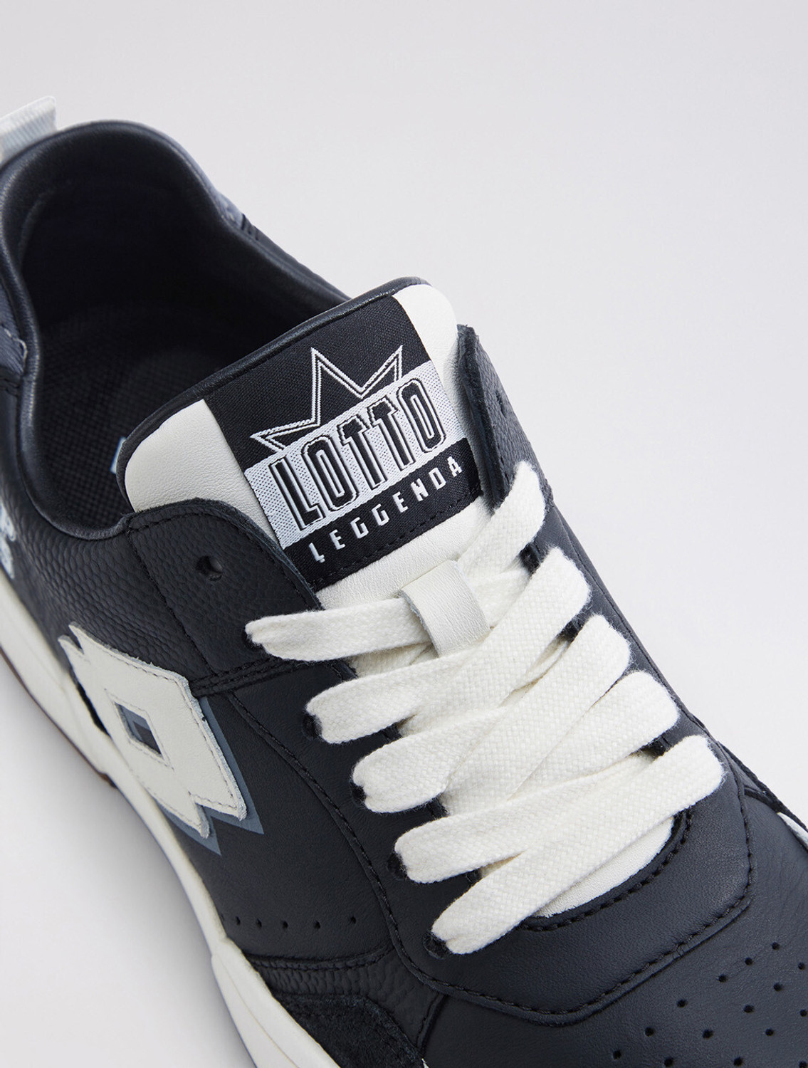 Image of LOTTO Hoop Star OG Sneakers For Men
