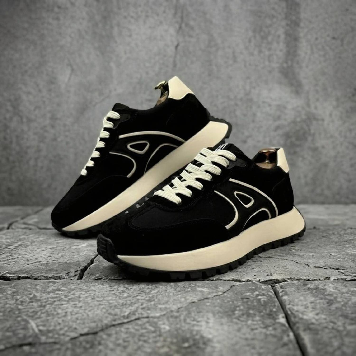 Flucky Casual Sneakers For Men - Image 1