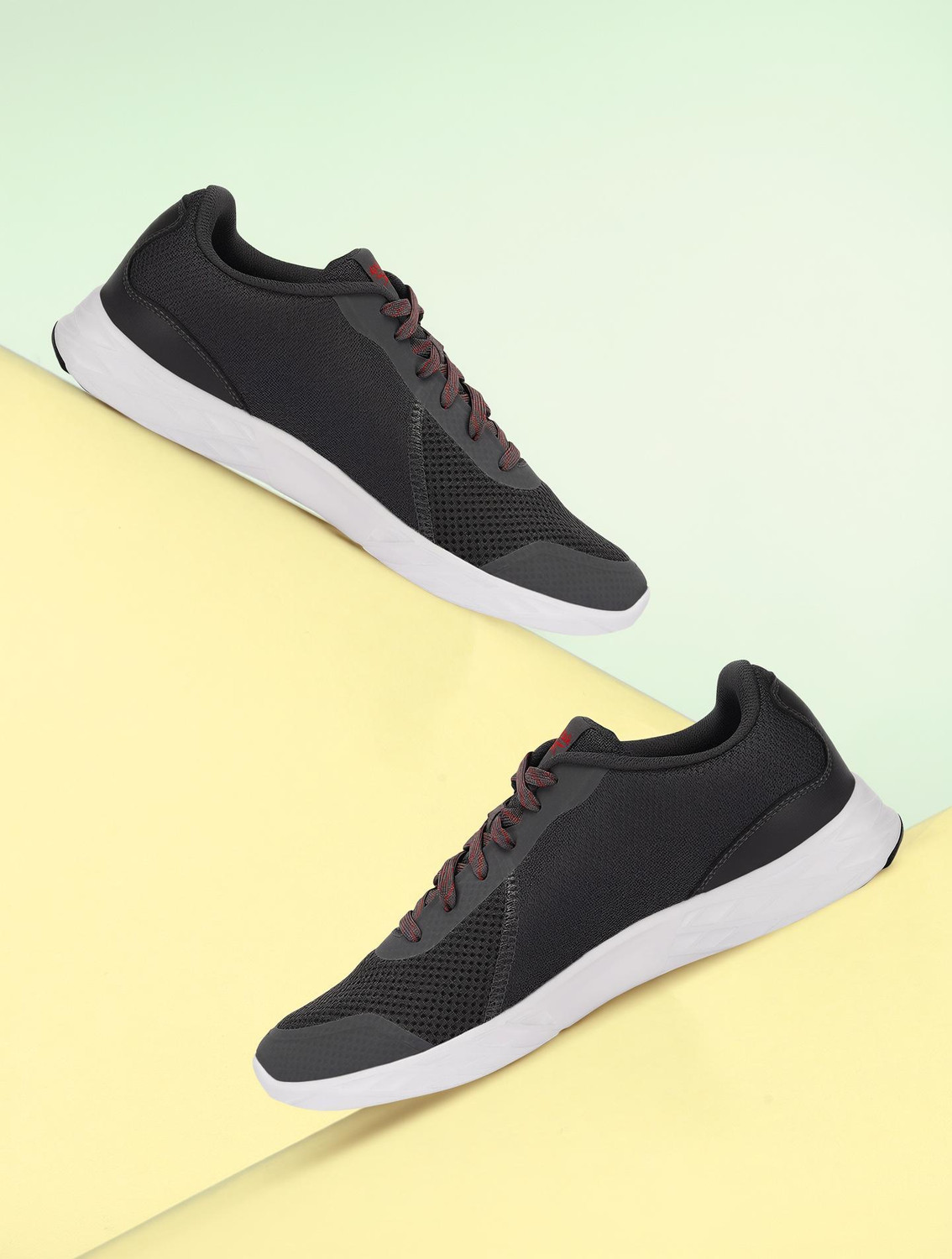 Image of REEBOK Smart trek M Running Shoes For Men