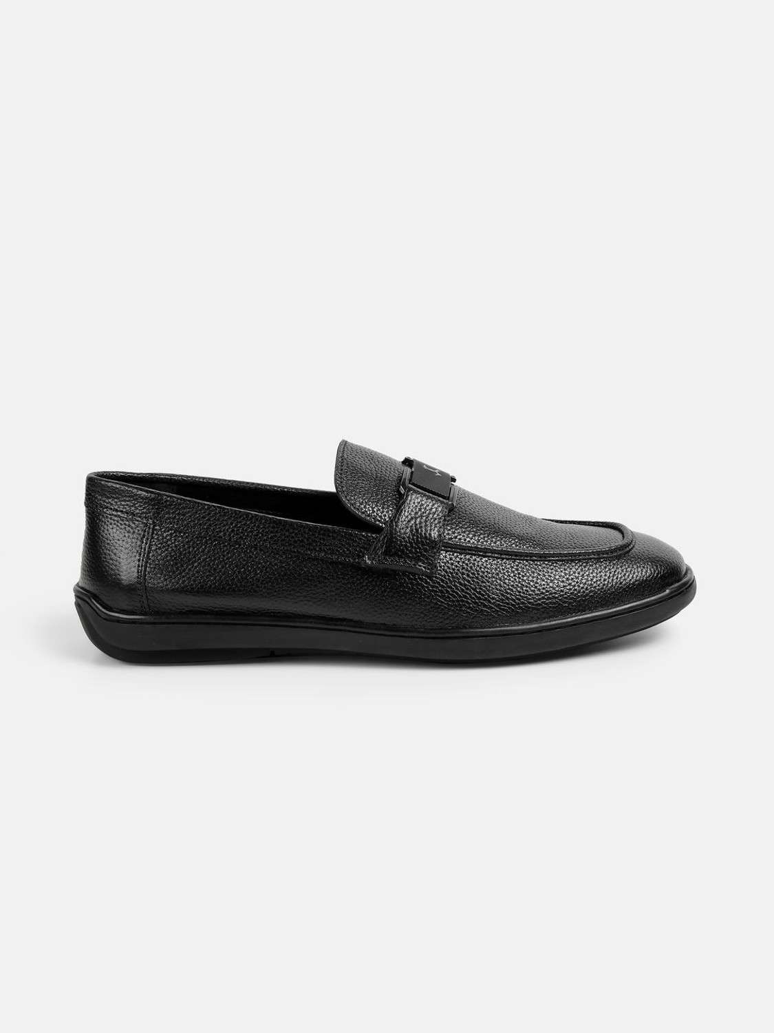 Image of MOCHI 19-885 Slip On For Men (Black, 7)