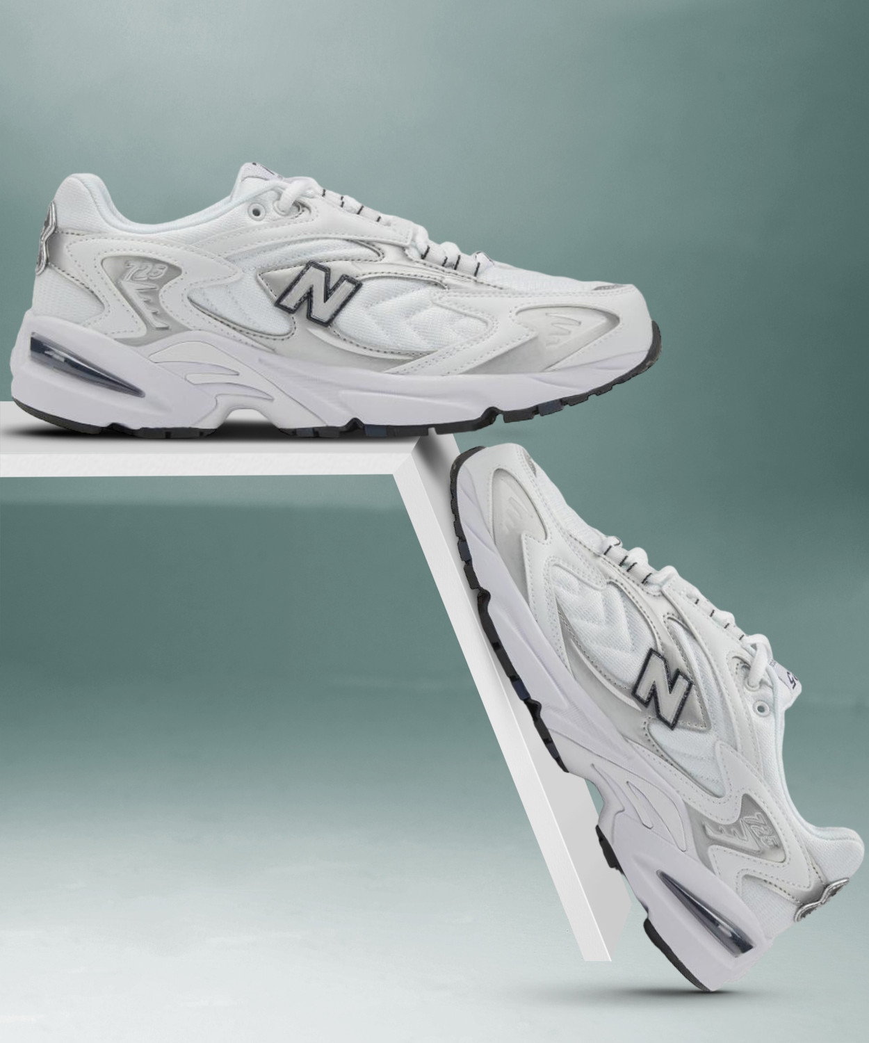Image of New Balance 725 Sneakers For Men