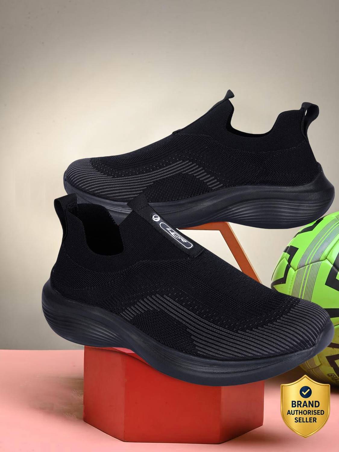 LANCER DRAGONSTAR-15 Black Running Shoes For Men - Image 1