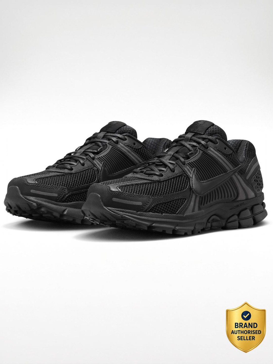 Image of NIKE ZOOM VOMERO 5 Sneakers For Men