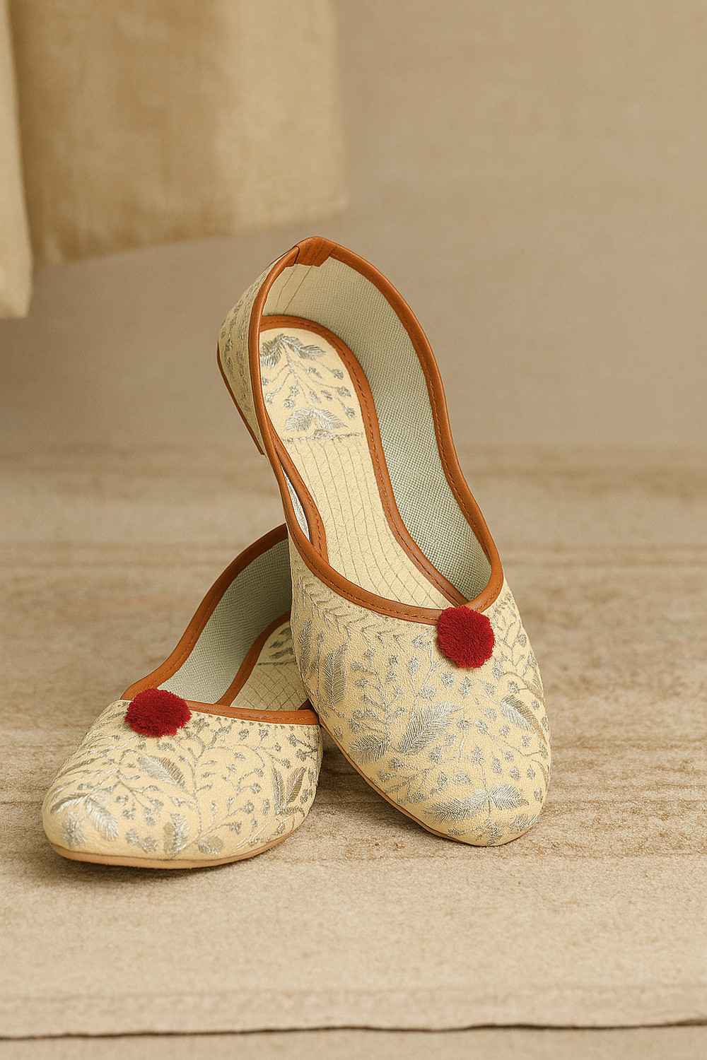 Image of RTC ROYAL TRADING COMPANY Jutis For Women