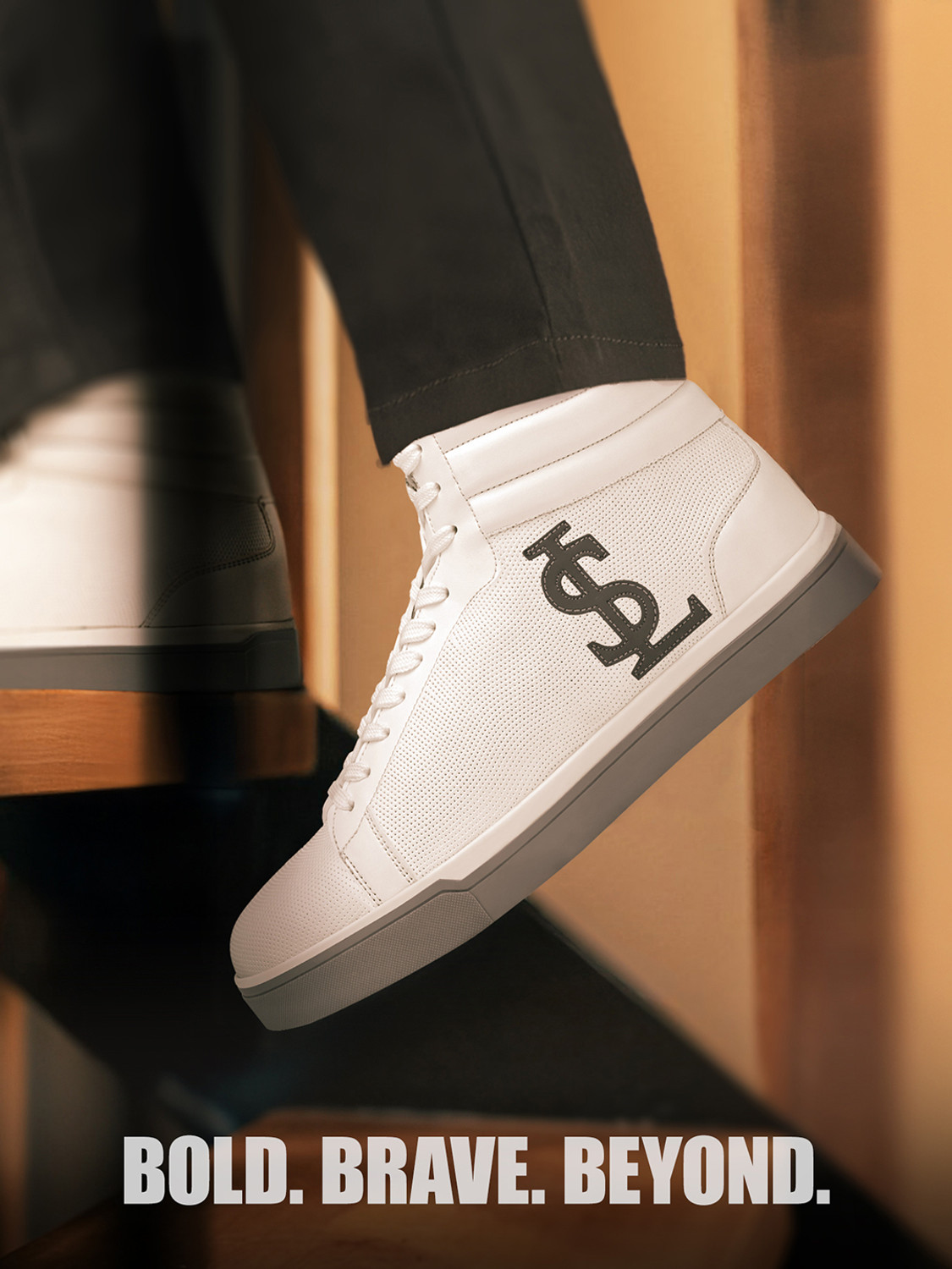 Image of LOUIS STITCH Sneakers For Men