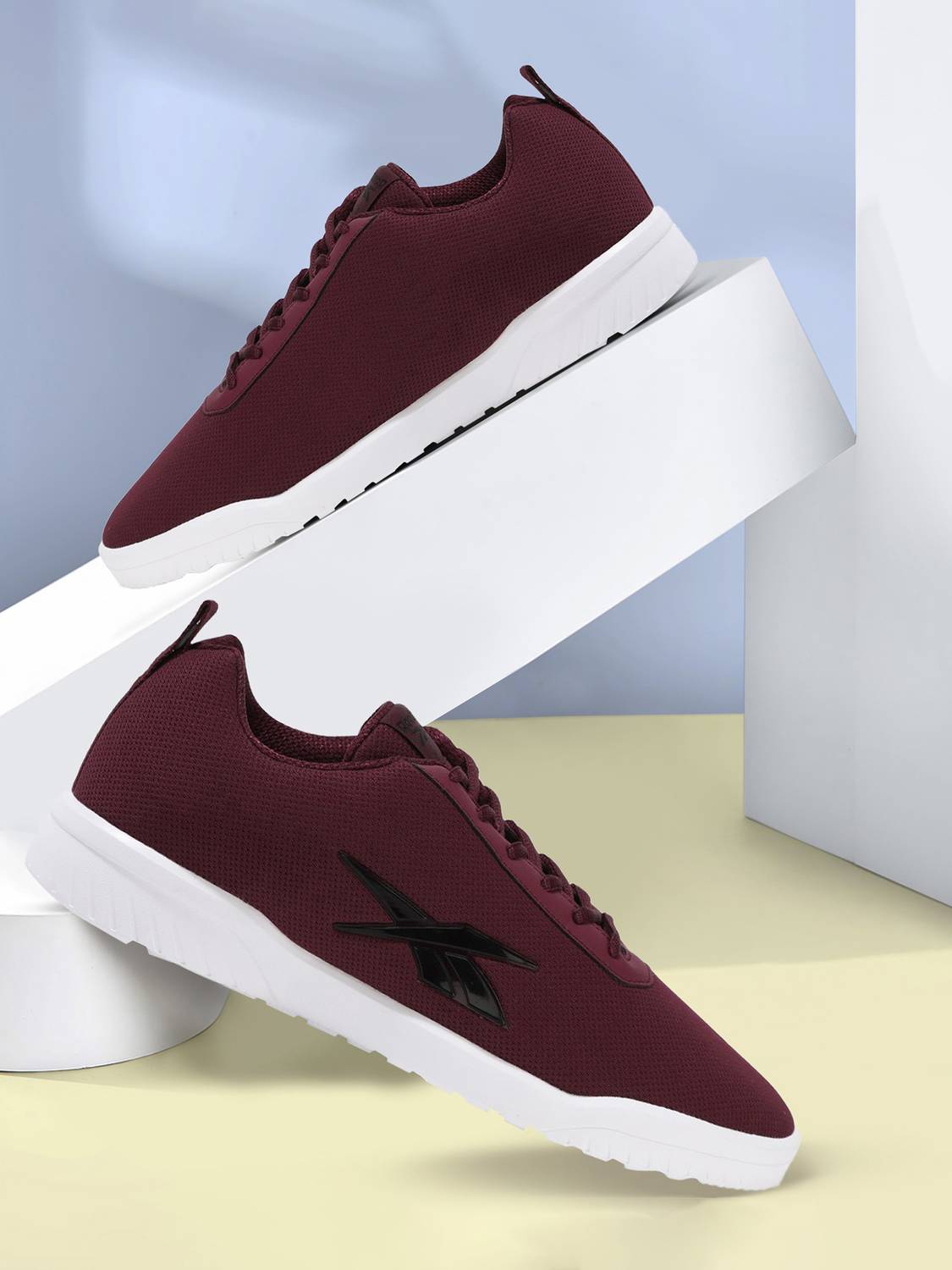 REEBOK Tread Motion Running Shoes For Men(Maroon)