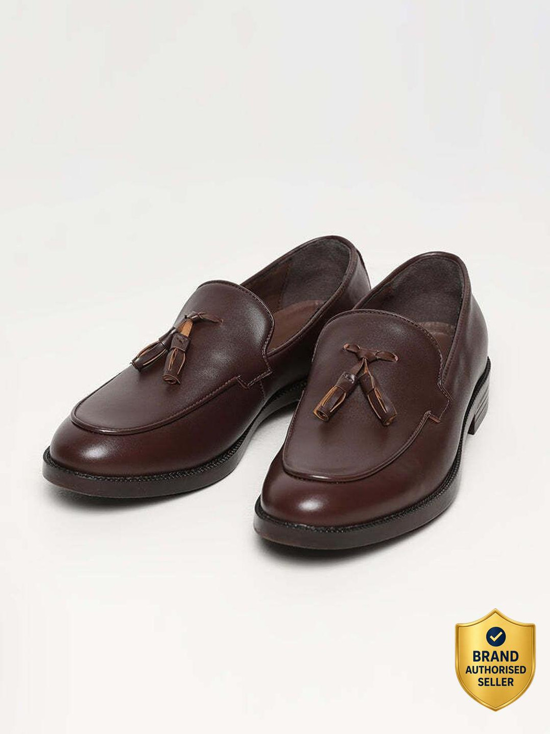 Image of Snitch Snitch Tassel Brown Loafers Loafers For Men