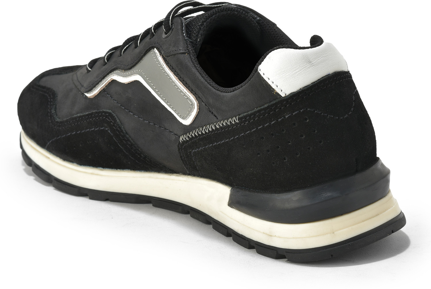 Image of WOODLAND Lace Up Lightweight Breathable Comfortable Daily Use Casuals For Men