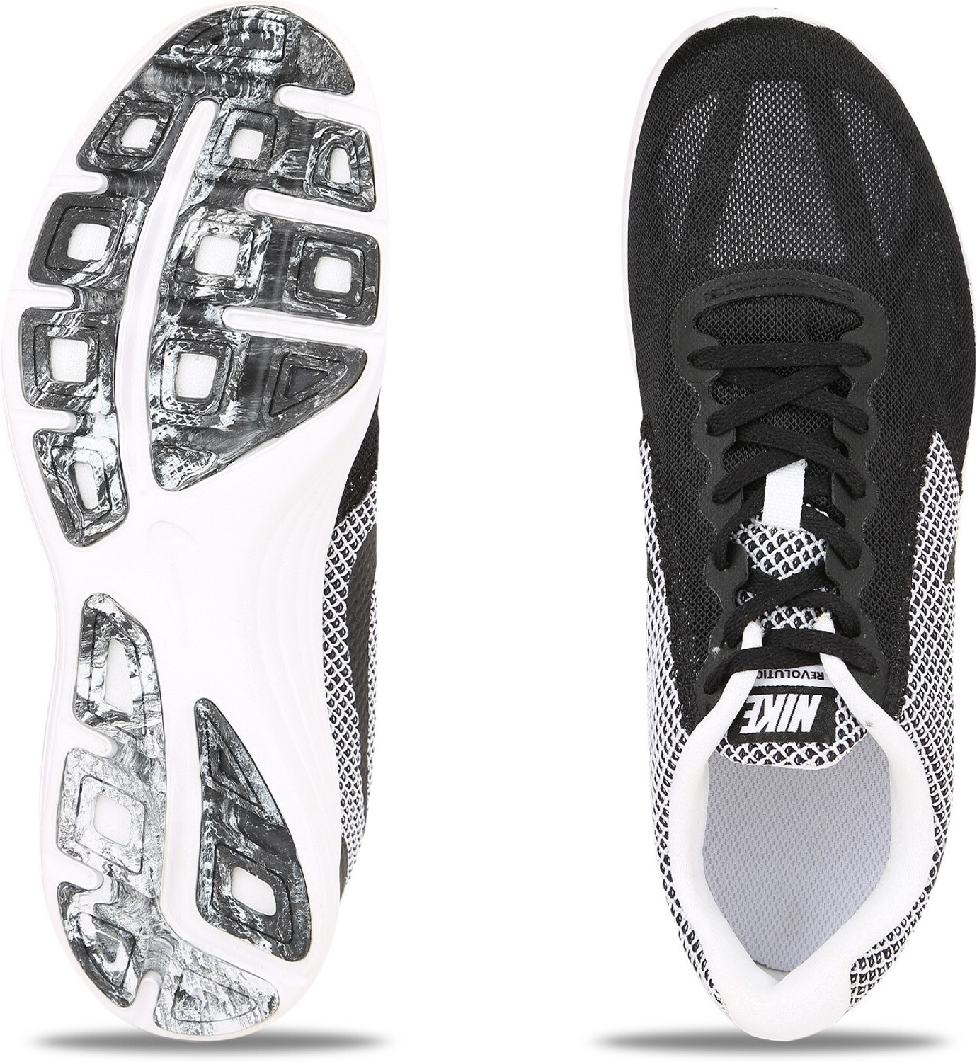 nike revolution 3 black and white