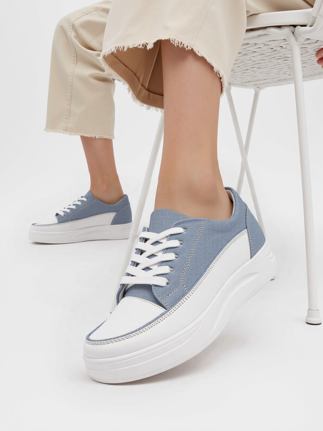 Image of VENDOZ Sneakers For Women