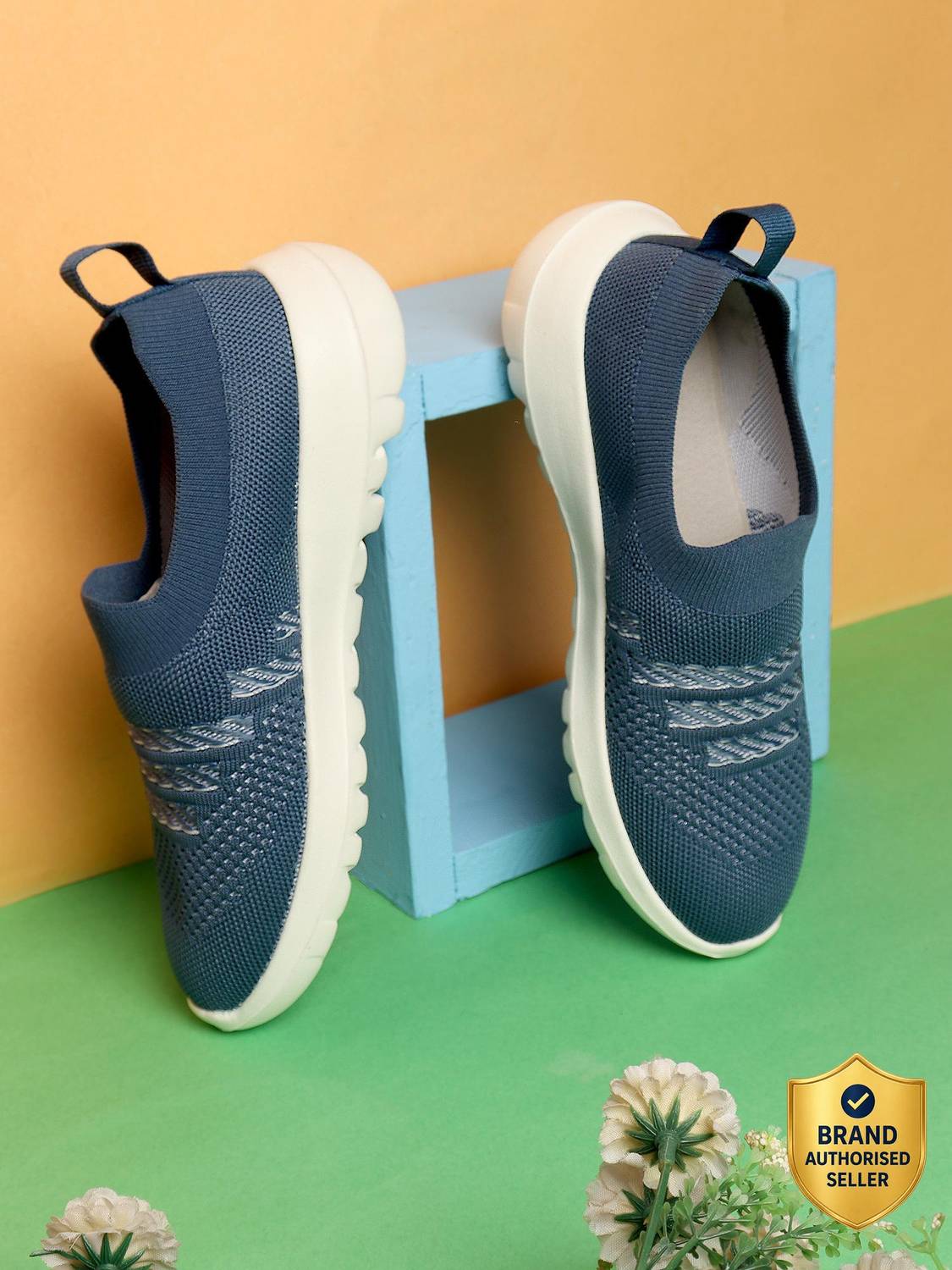 CARLTON LONDON Women's Knit Comfort Slip-On Sneakers Sneakers For Women