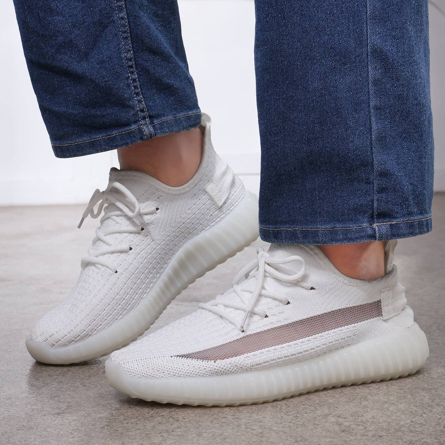 Sewayx Premium White Sneakers Size 5 - Image 2