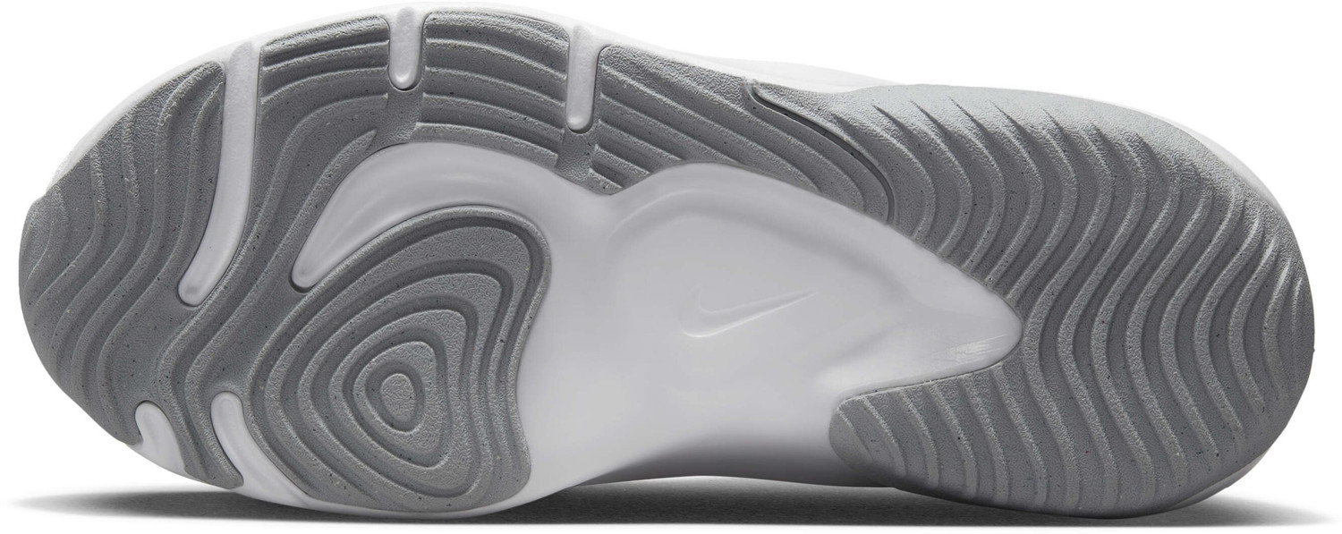 Image of NIKE W LEGEND ESSENTIAL 3 NN Sneakers For Women