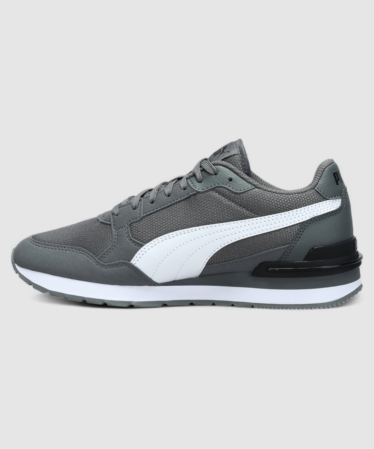 Image of PUMA ST Runner v4 Mesh Sneakers For Men