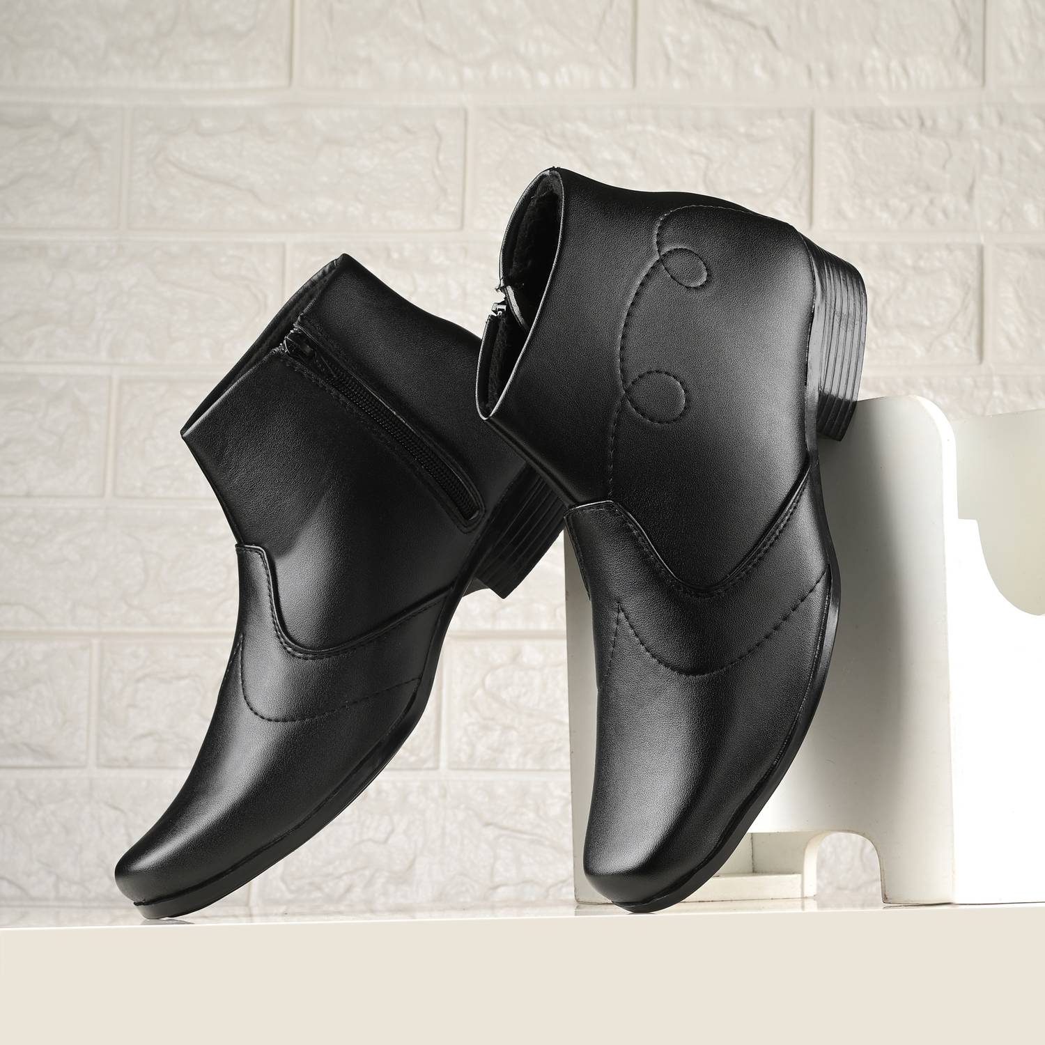 ALFATOE Slip On For Men