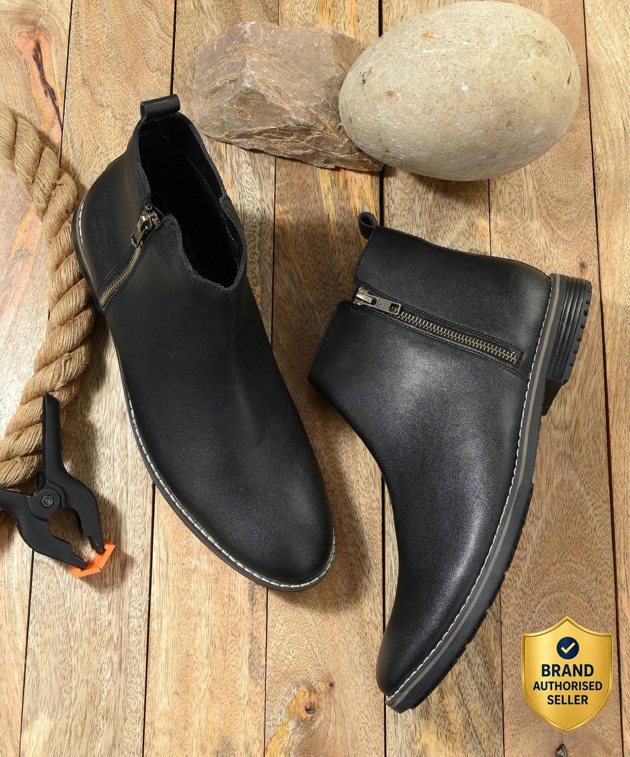 Roadster 4817 Black Mojaris For Men - Image 1