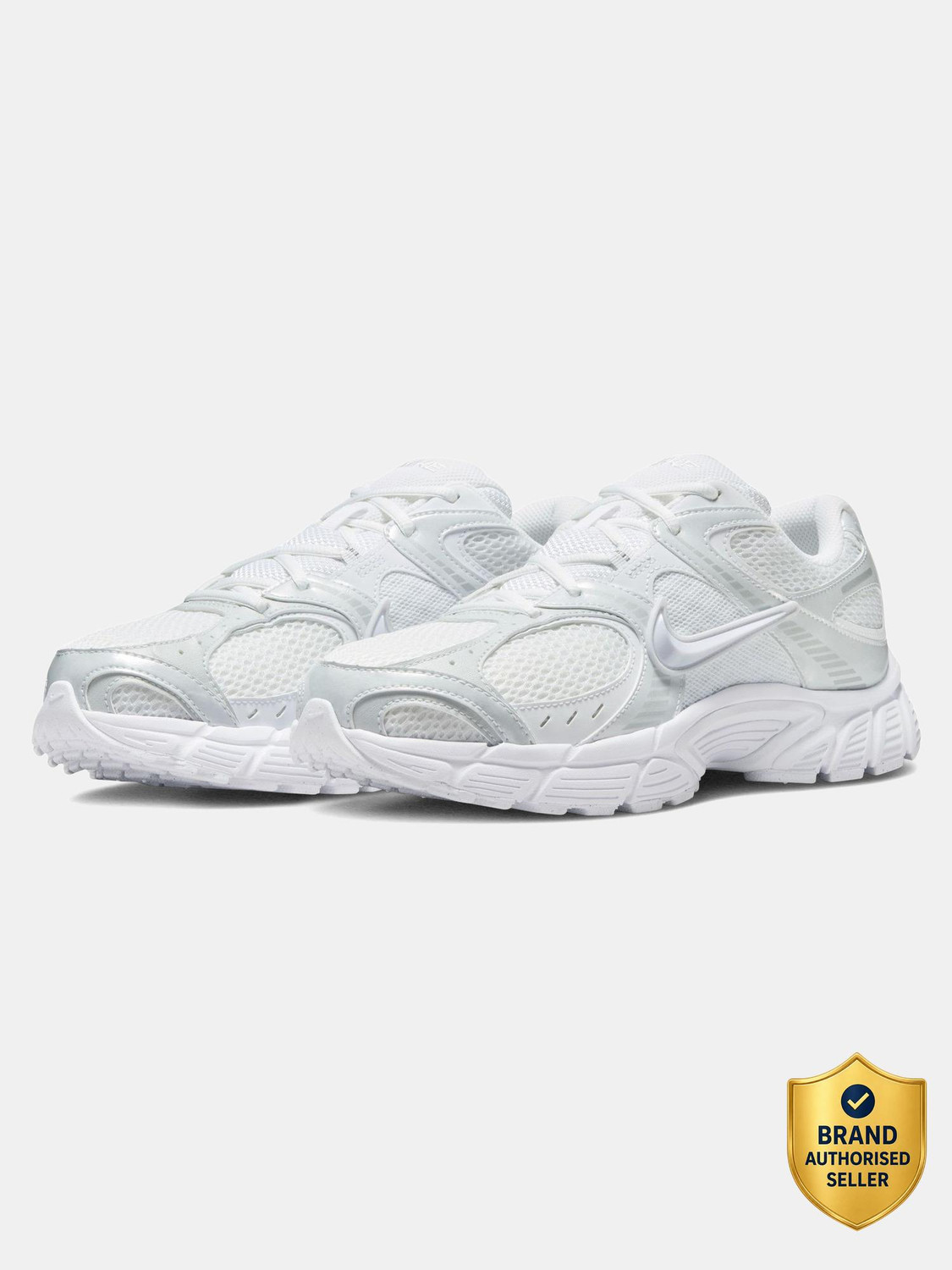 Image of NIKE V5 RNR Sneakers For Men