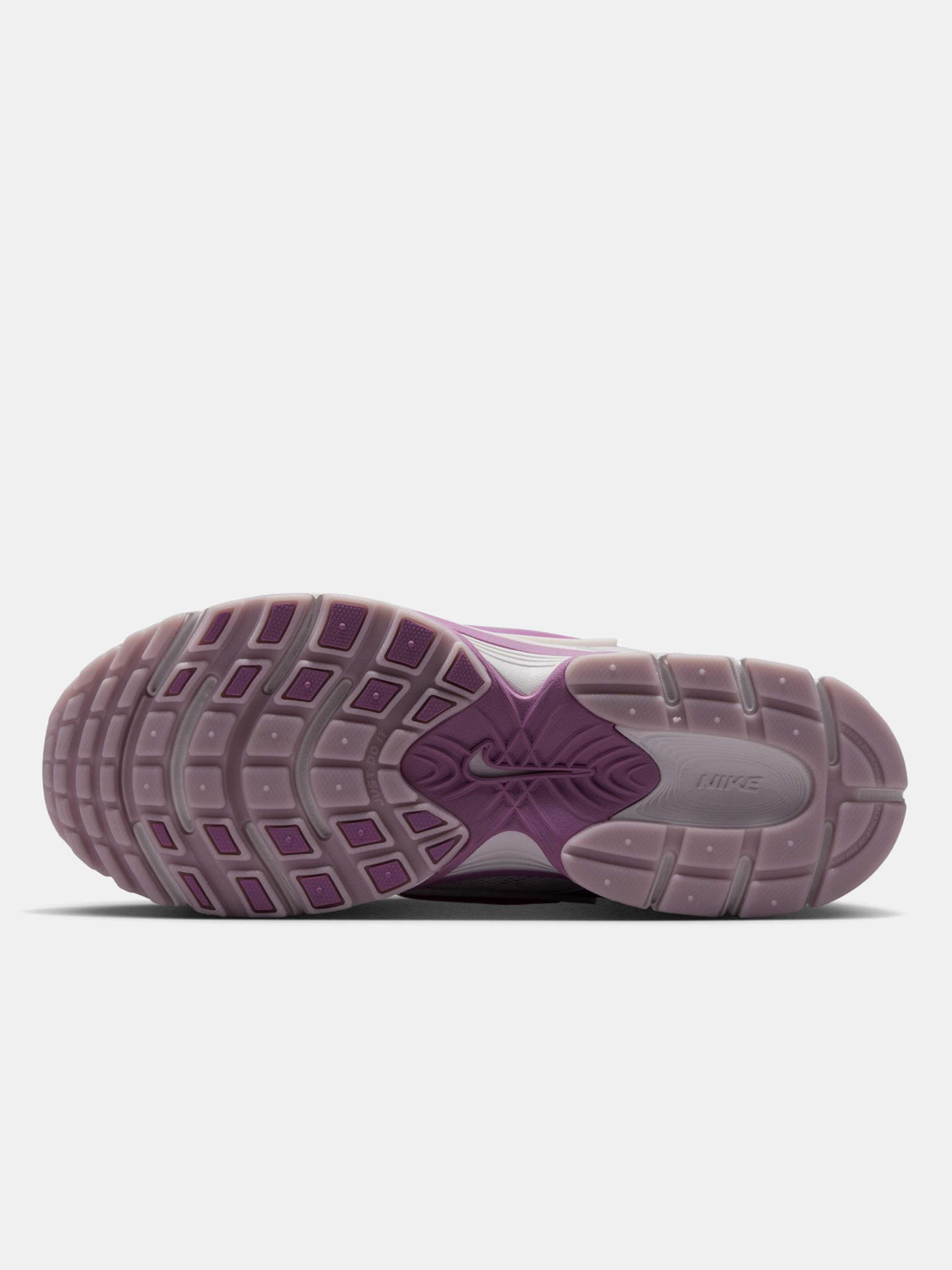 Image of NIKE V5 RNR Sneakers For Women