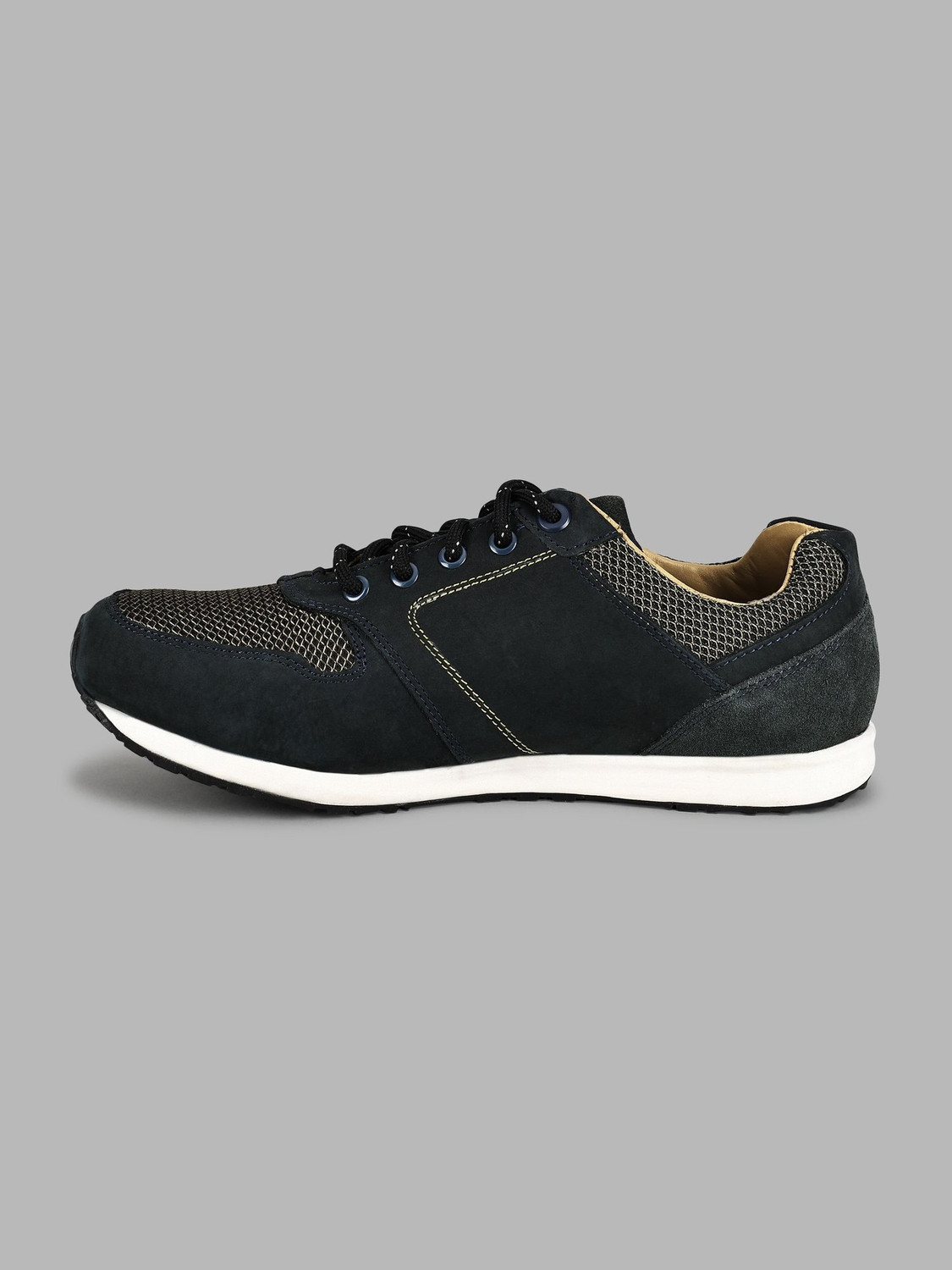 Image of WOODLAND Lace Up Lightweight Breathable Comfortable Daily Use Casuals For Men