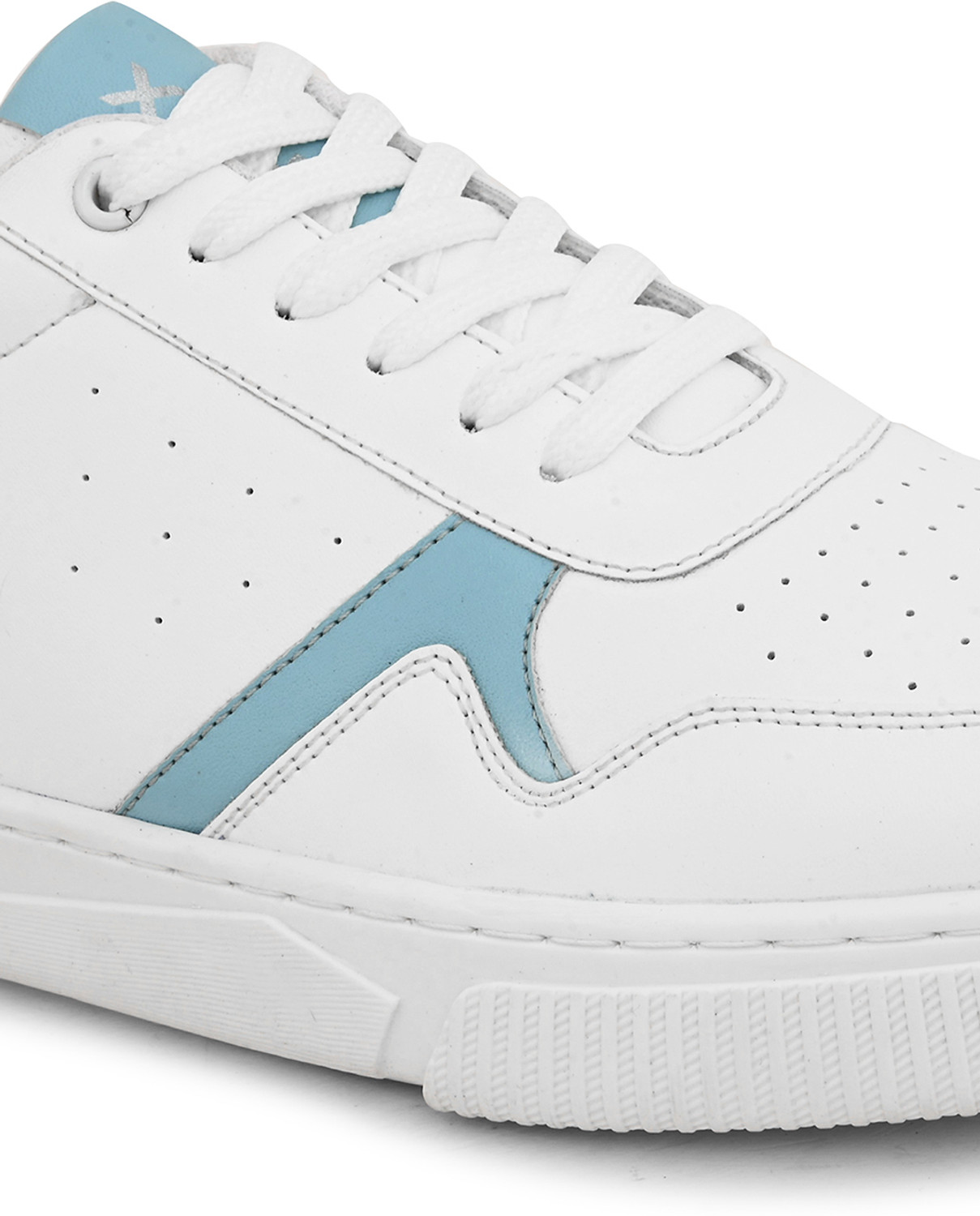 Image of HRX by Hrithik Roshan Sneakers For Women