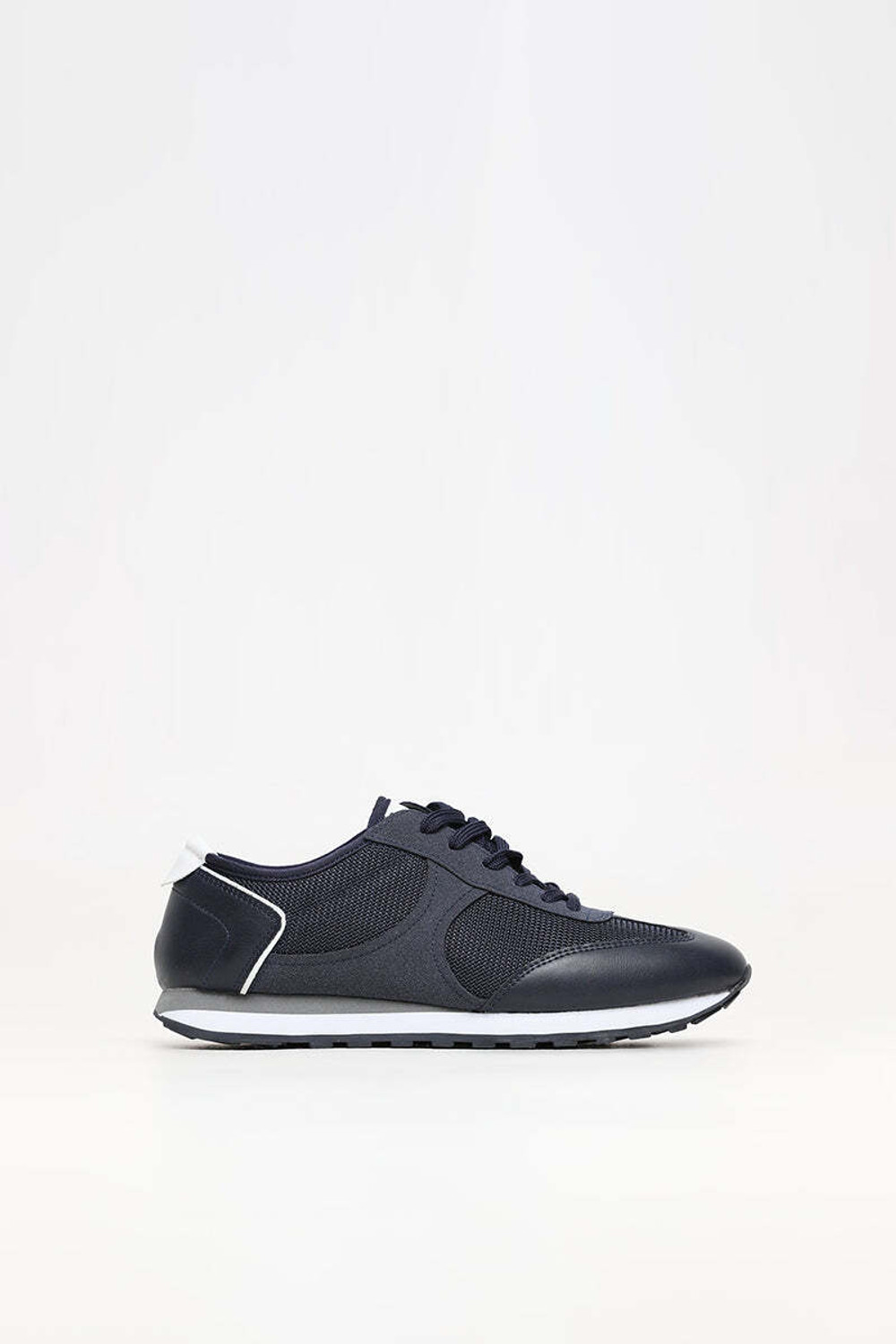 Image of Snitch Snitch Panelled Black Sneaker Casuals For Men