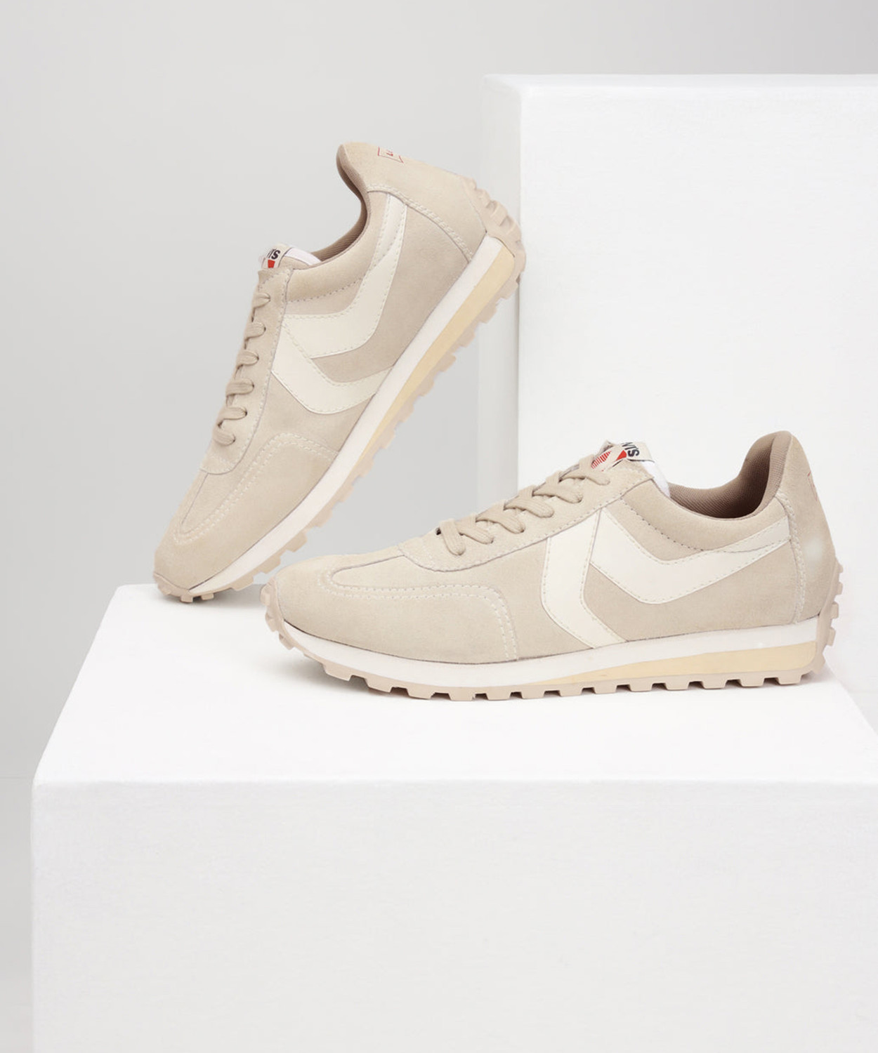 Image of LEVI'S Men's Beige Colorblock Sneakers Sneakers For Men