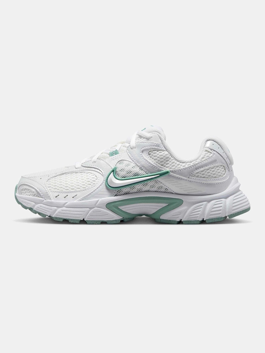 Image of NIKE W NIKE V5 RNR Sneakers For Women