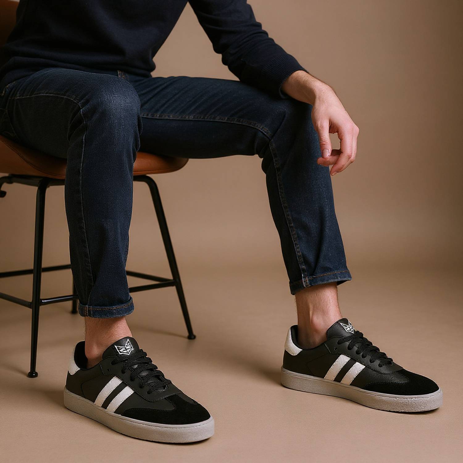 BIG FOX Men's Black Lace-Up Sneakers - Image 3