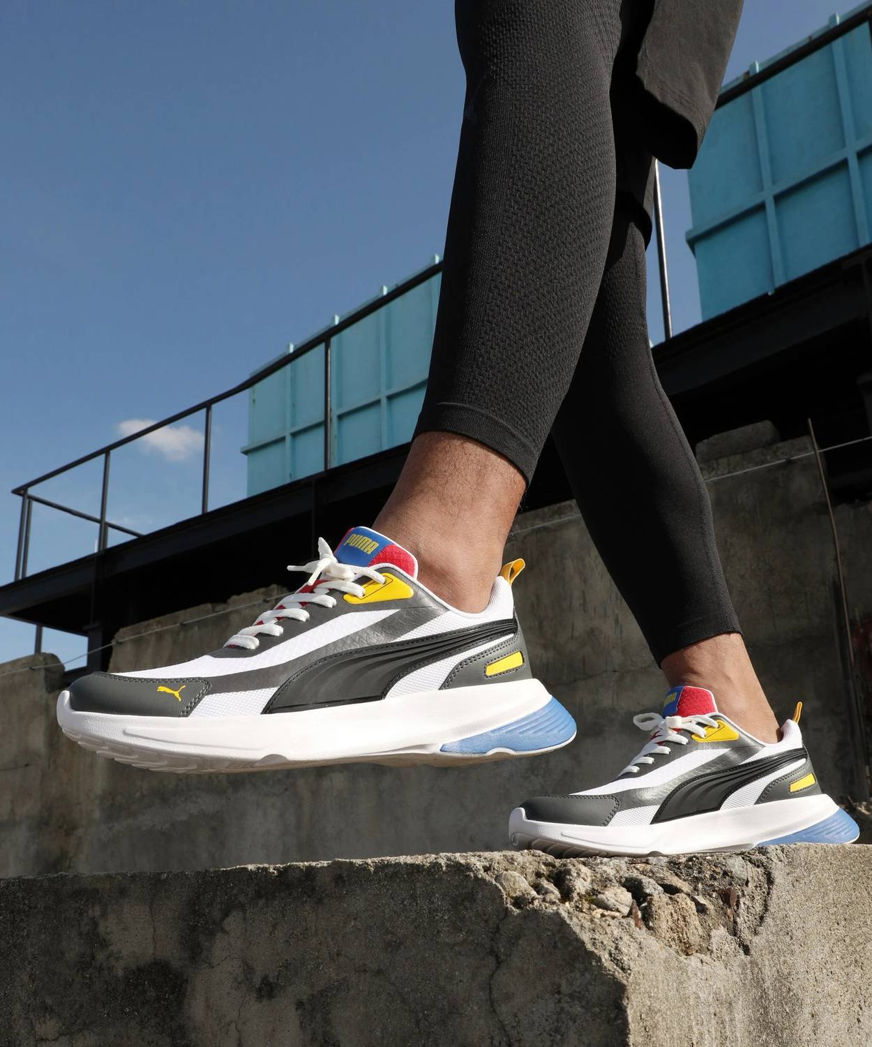 PUMA Rungryp White Men's Sneakers - Image 3