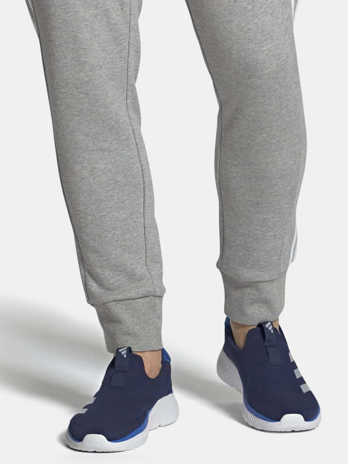 Image of ADIDAS MOULD 1 LOUNGER M Walking Shoes For Men