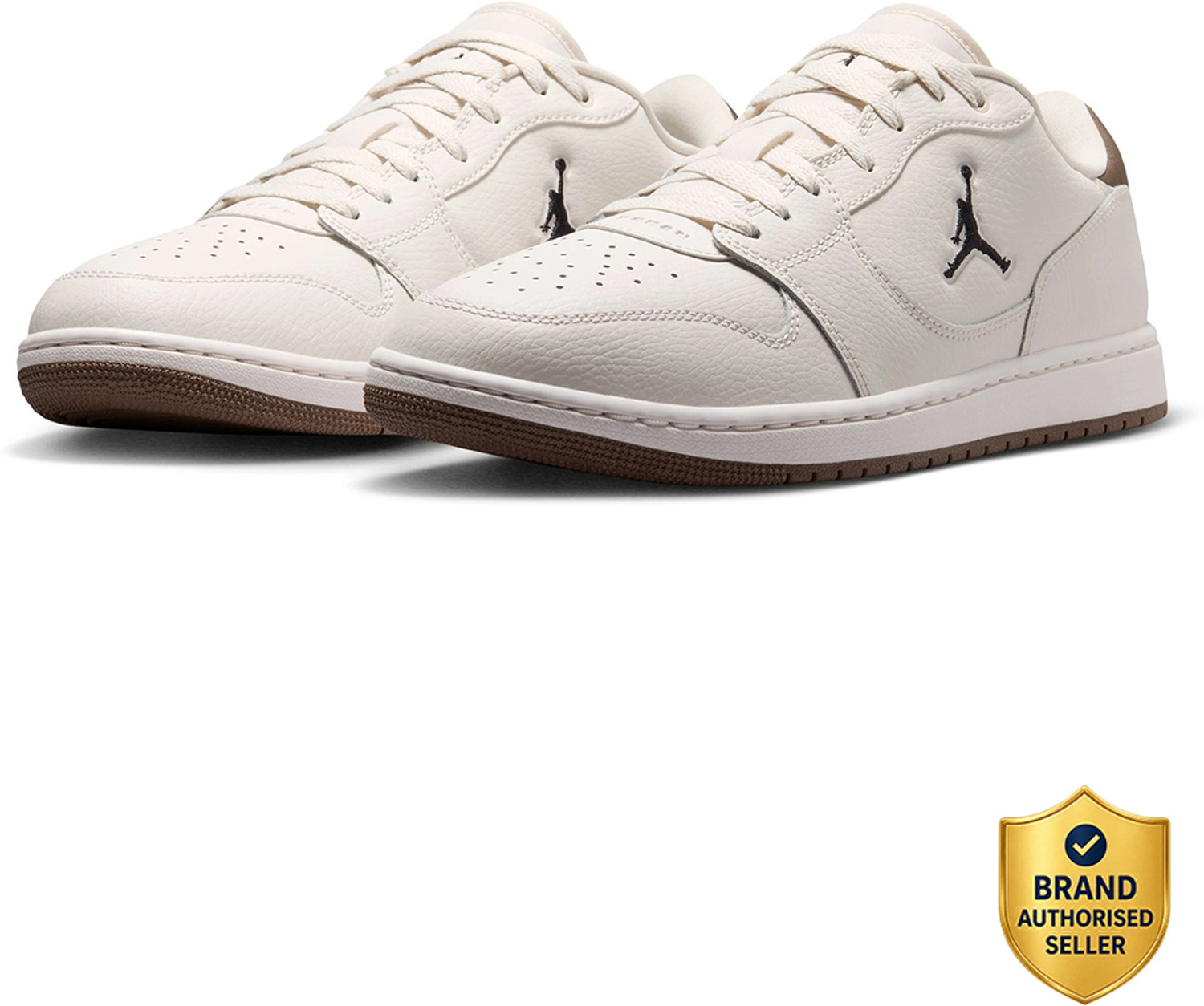 Image of NIKE Jordan Court Connect Low Sneakers For Men