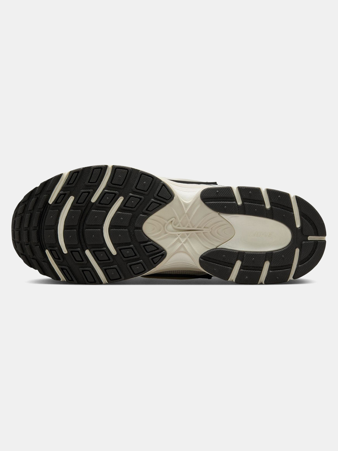 Image of NIKE W V5 RNR Sneakers For Women