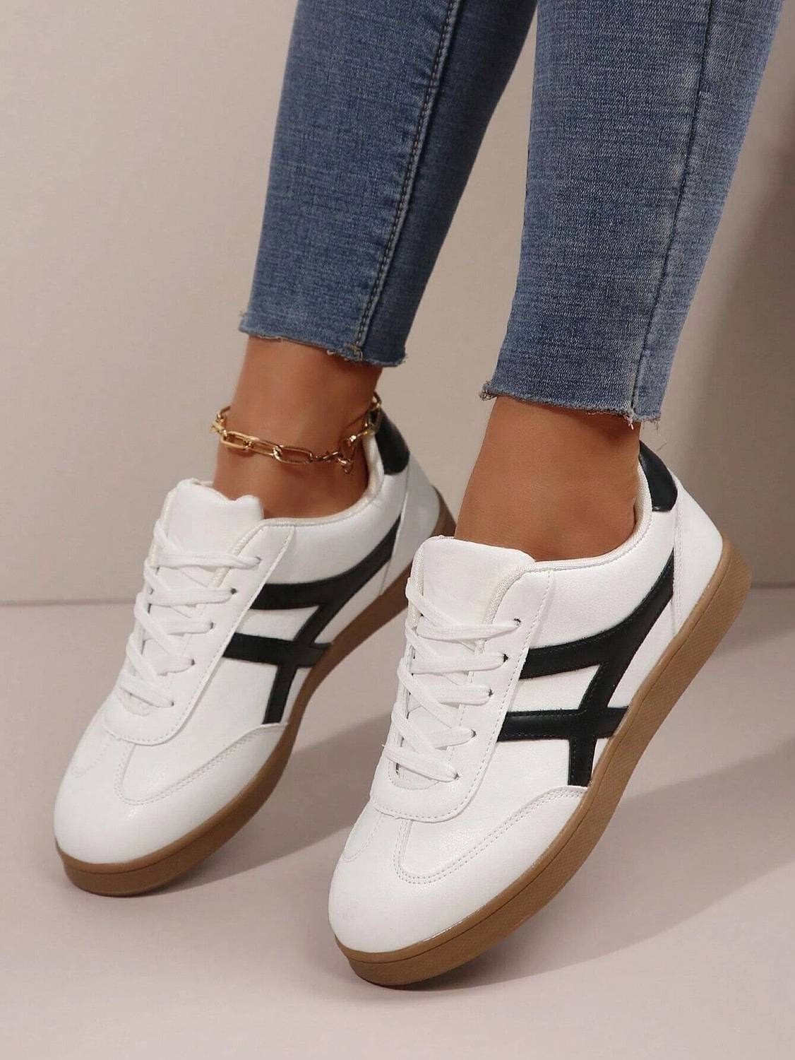Layasa Colorblock Flat with Ultra Soft Cushion Shoes for Women - Image 3