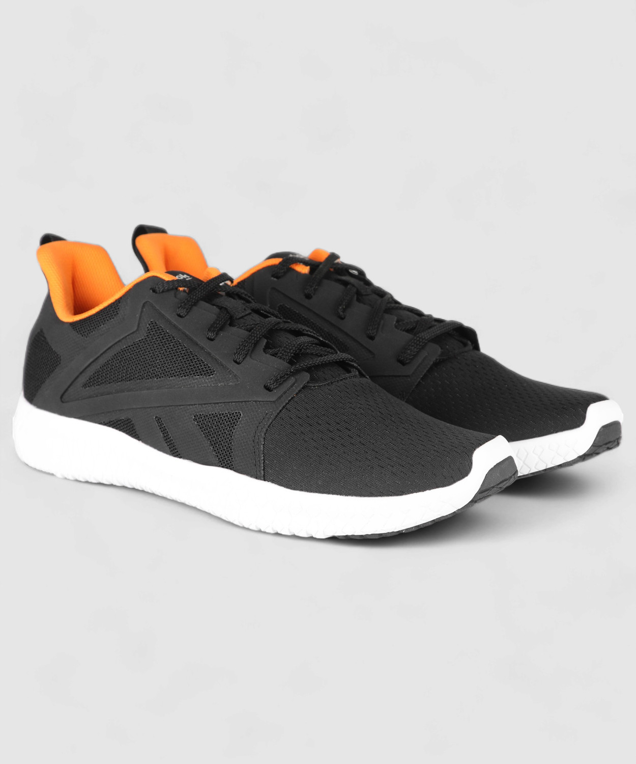 Image of REEBOK Varys Tr Training & Gym Shoes For Men