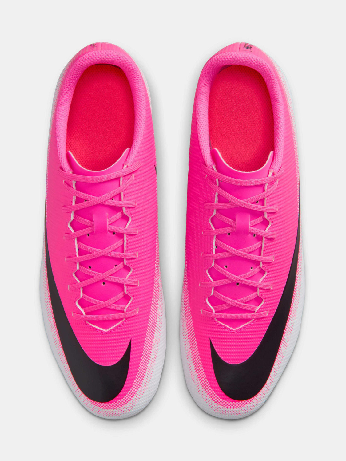 Image of NIKE Mercurial Vapor 17 Club Sneakers For Men