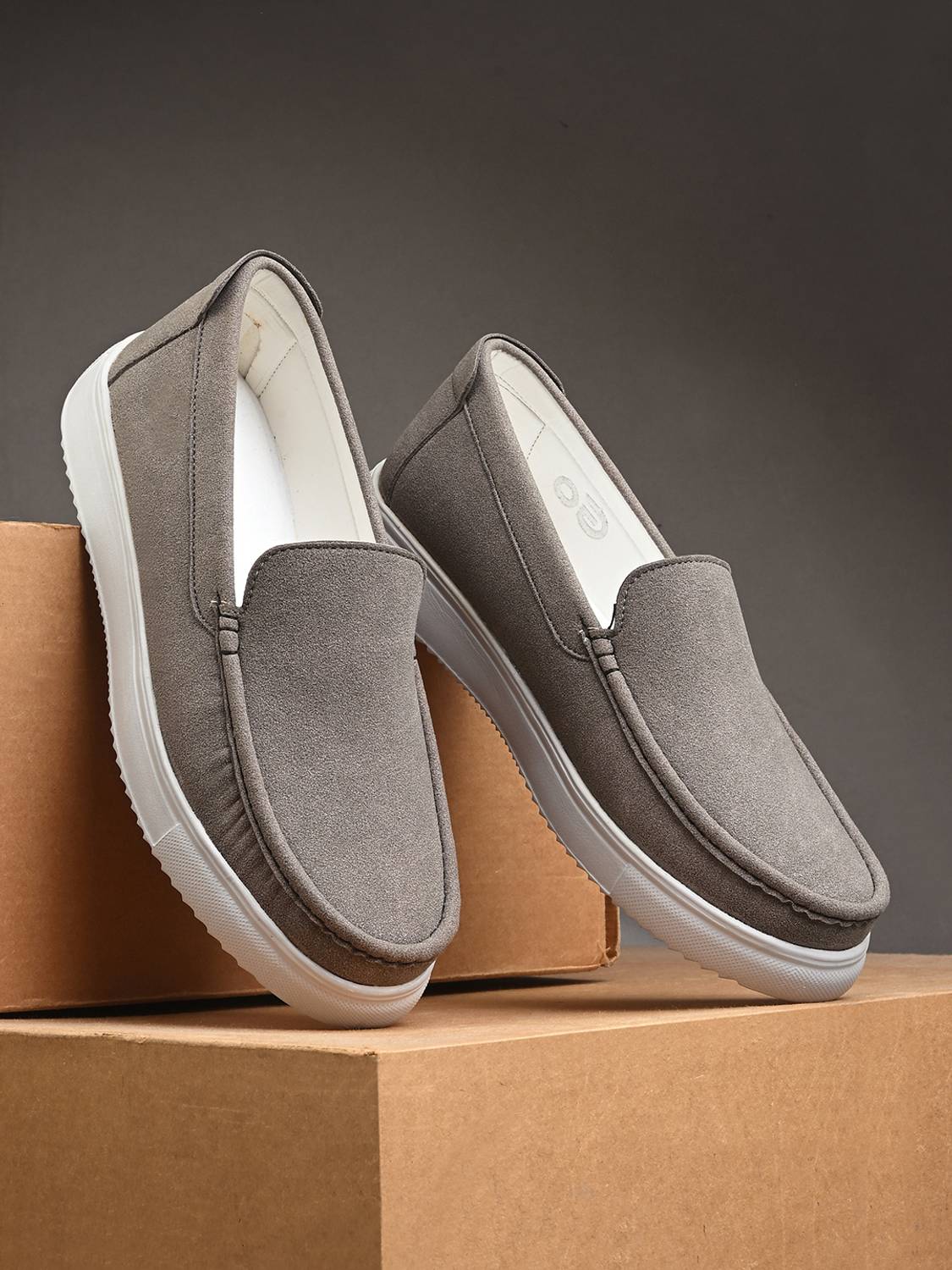MACTREE Men's Gray Loafers - Image 2