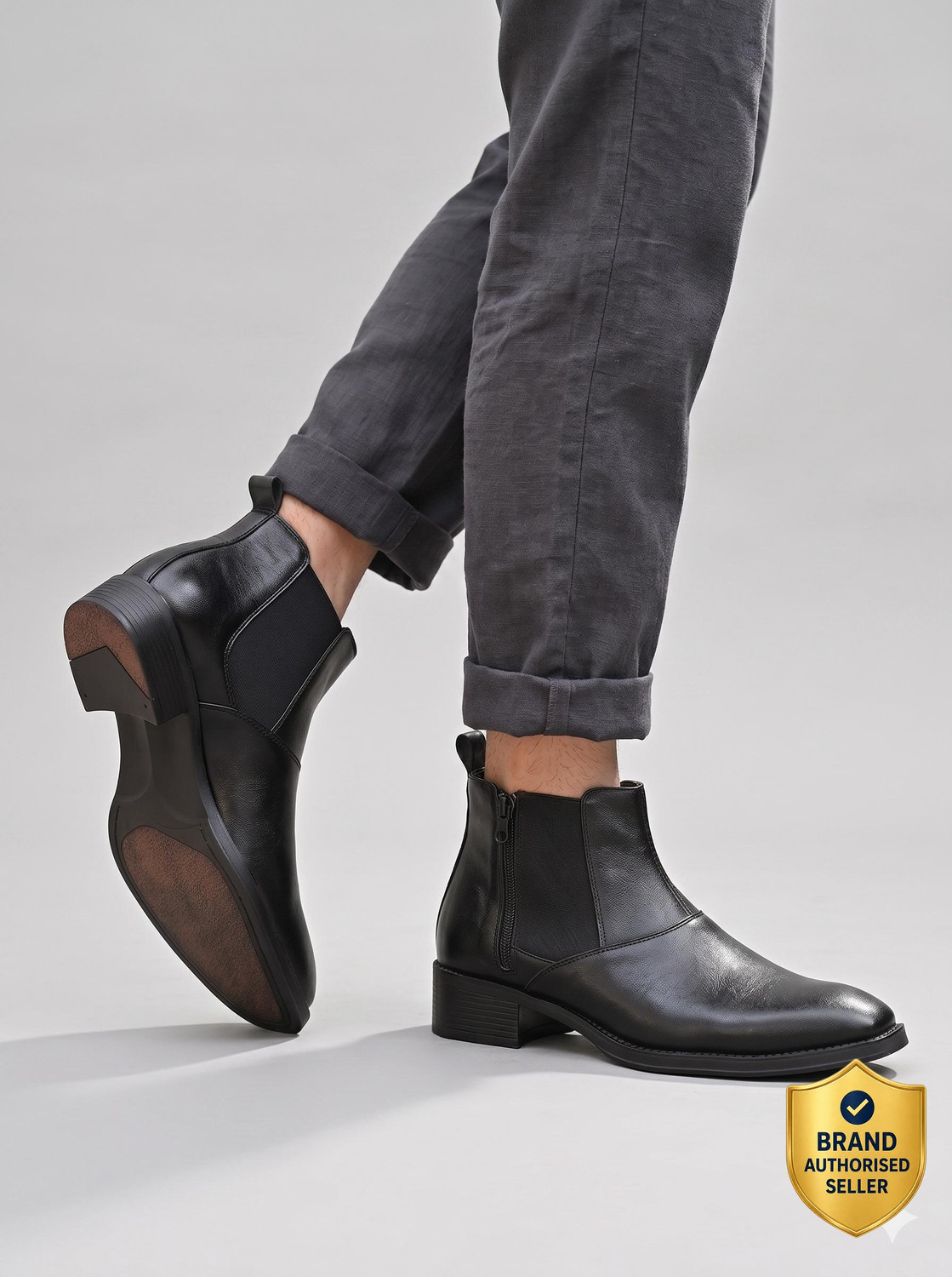 Image of KILLER Chelsea Chain Boots Boots For Men