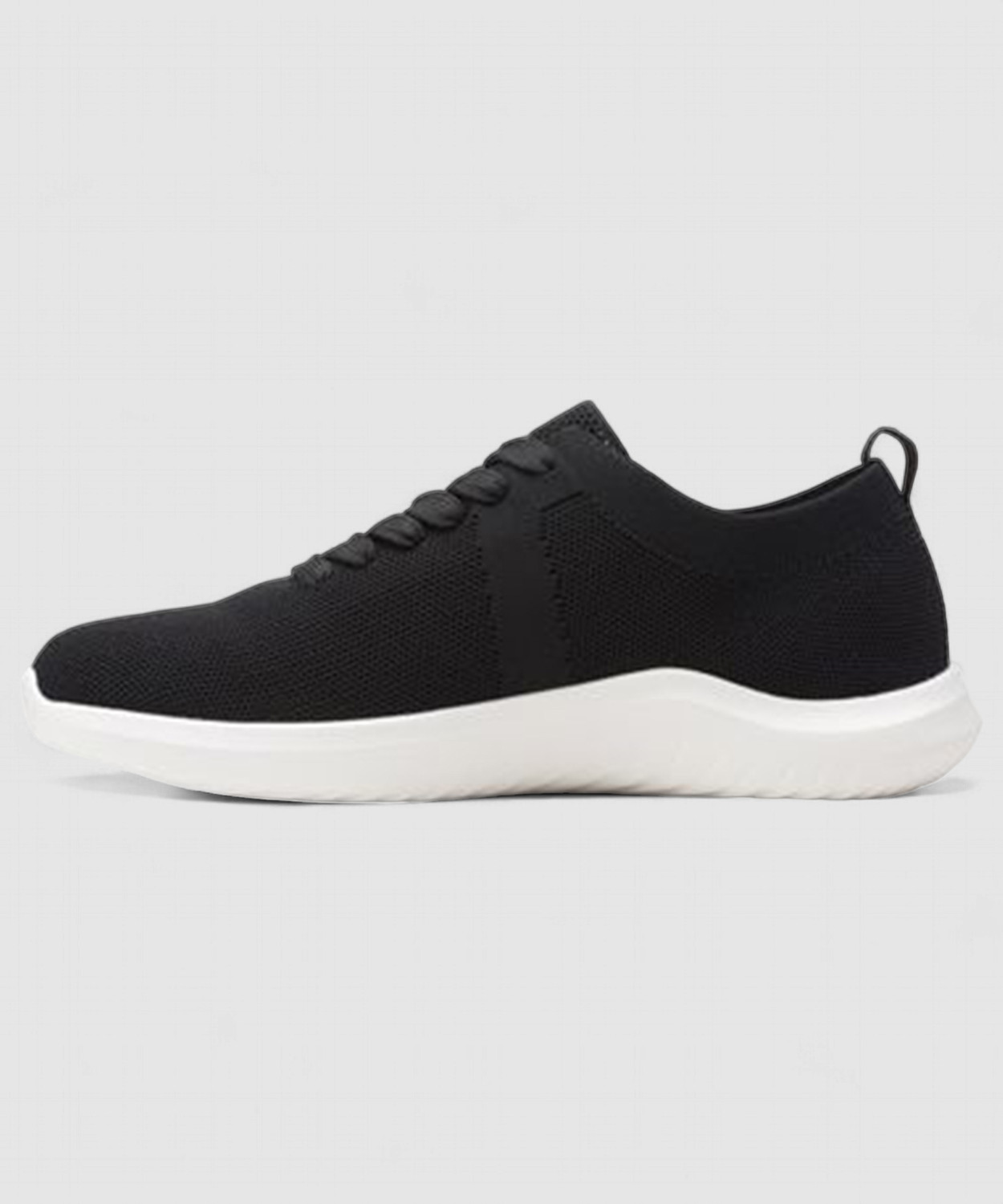Image of CLARKS Walking Shoes For Women (Black, 4)
