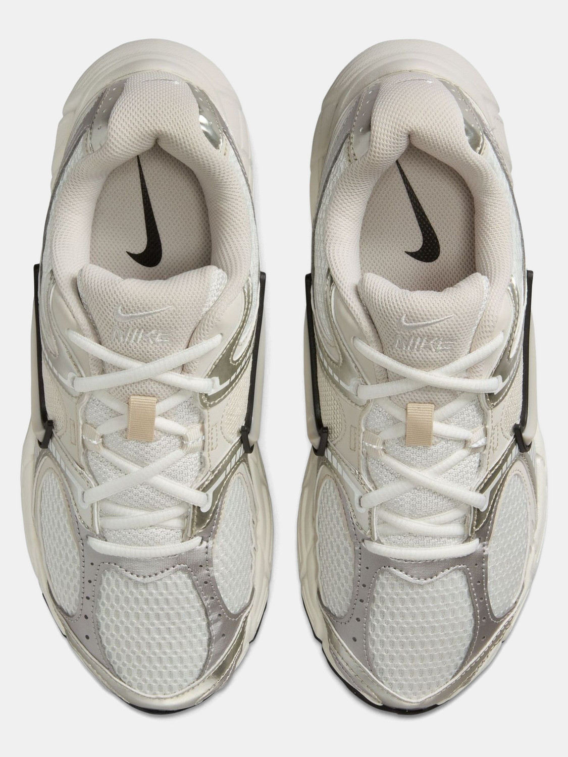 Image of NIKE W V5 RNR Sneakers For Women