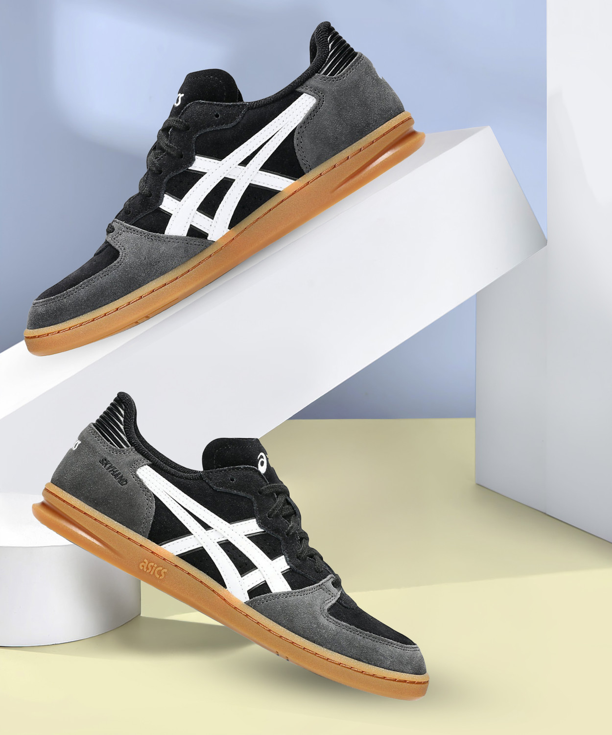 Image of Asics SKYHAND OG Sneakers For Men