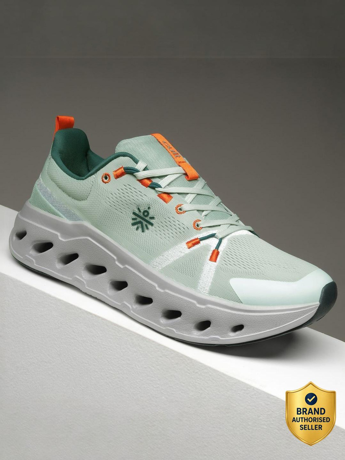 Image of Cult CloudForm Walking Shoes Breathable Jacquard Upper Enhanced Cushioning Enhanced Walking Shoes For Men (Green, 7)