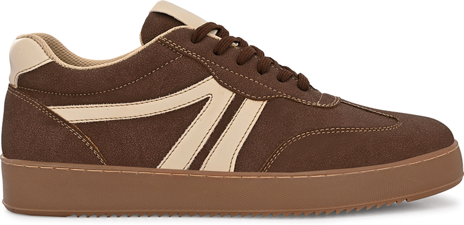 Image of Roadster Sneakers For Men
