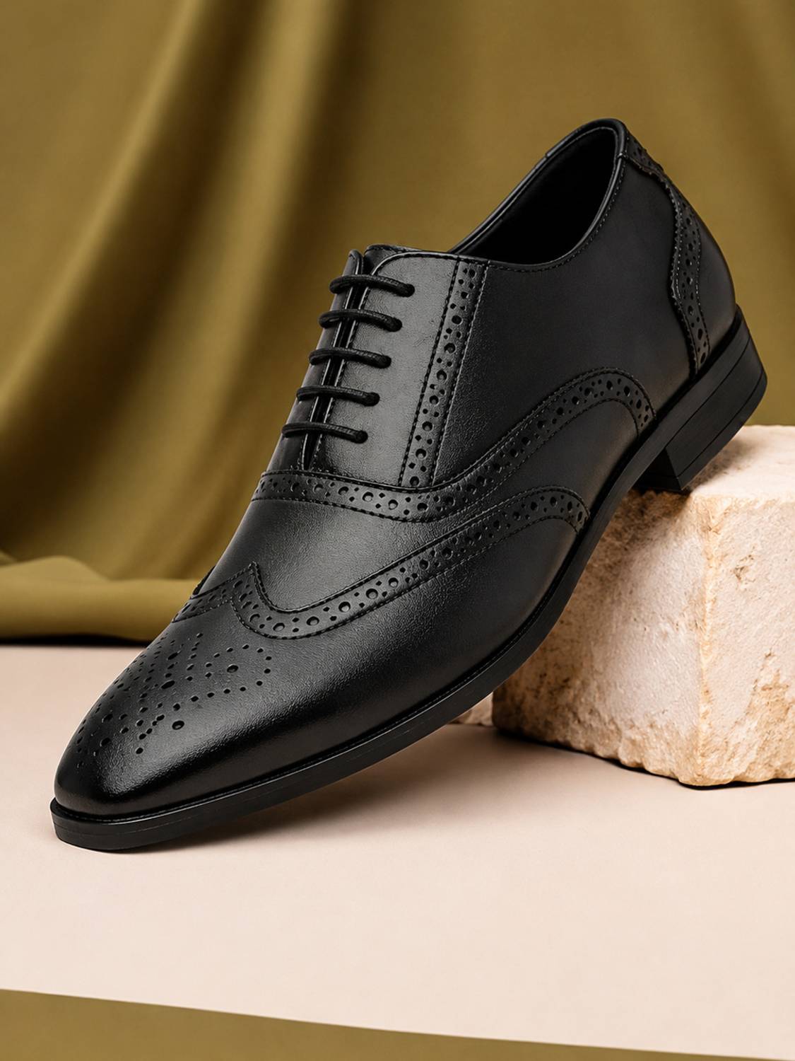 Cantabil Men's Solid Formal Shoes - Image 1