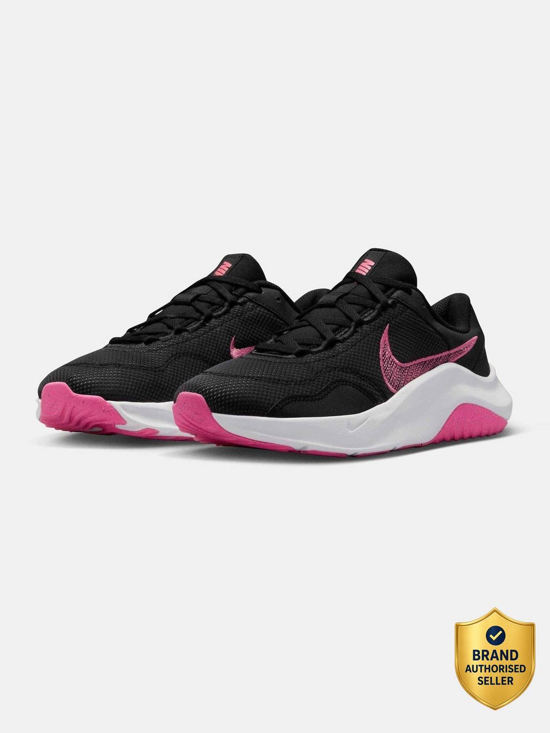 NIKE W Legend Essential 3 NN Training Shoes for Women at ₹2,747 (45% Off) – Flipkart