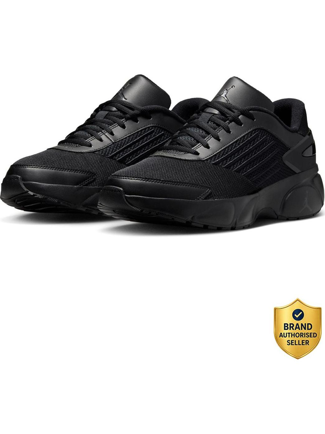 Image of NIKE Jordan Trunner Flow Sneakers For Men