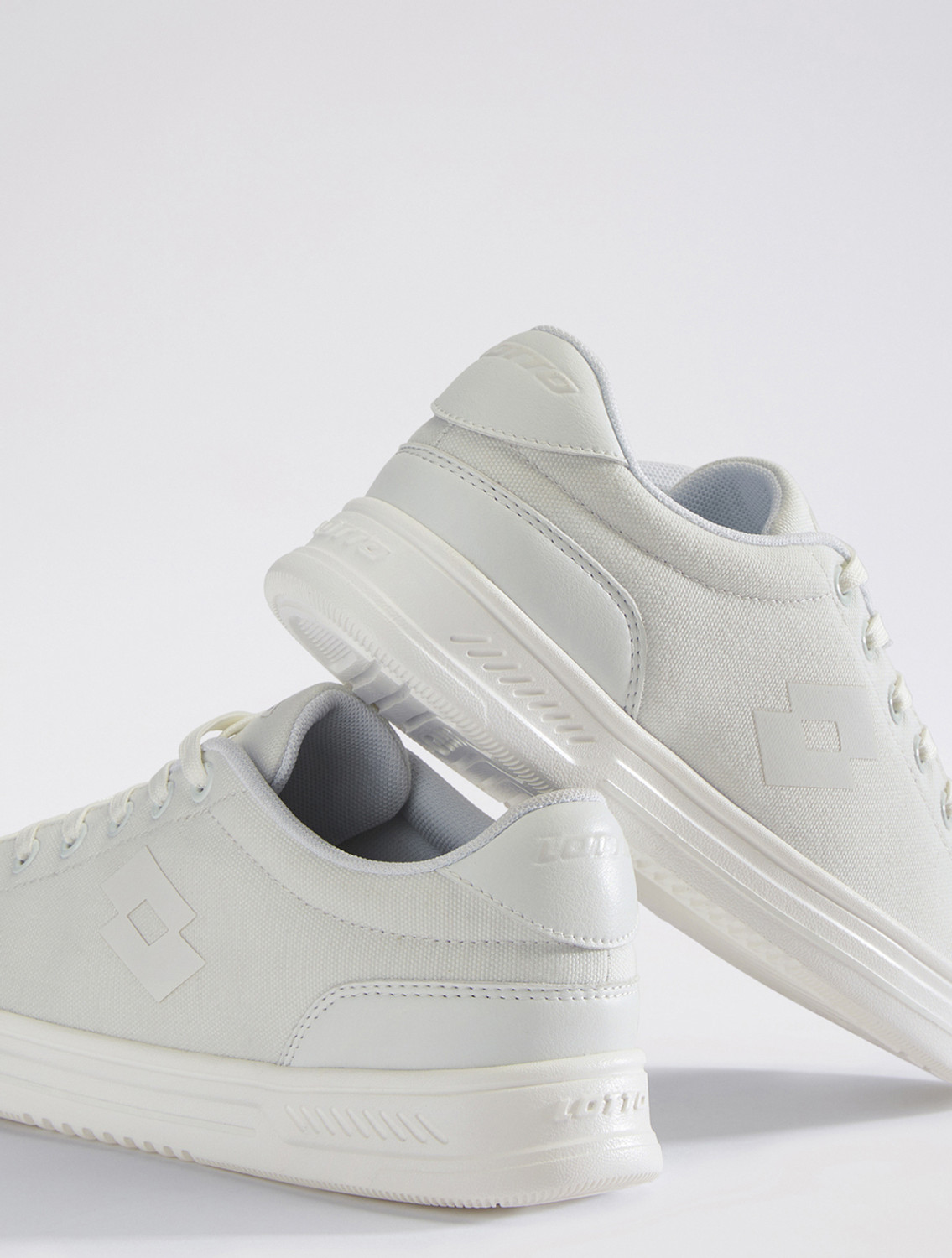 Image of LOTTO Strada Blend Sneakers For Women